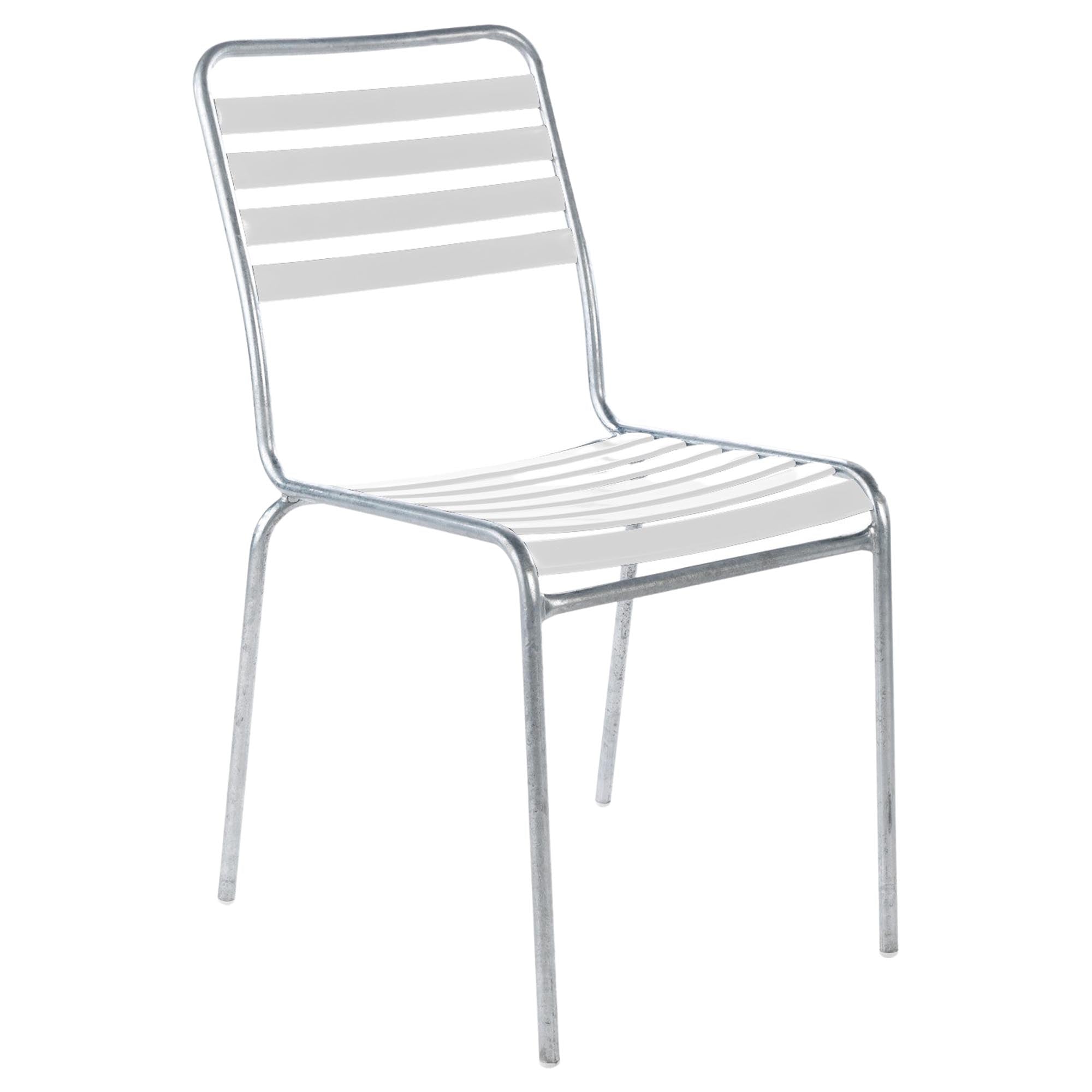 Lättli-Barstuhl Säntis von Schaffner: Stilvoller Kufenstuhl für den Außenbereich, vereint modernes Design mit optimalem Komfort.