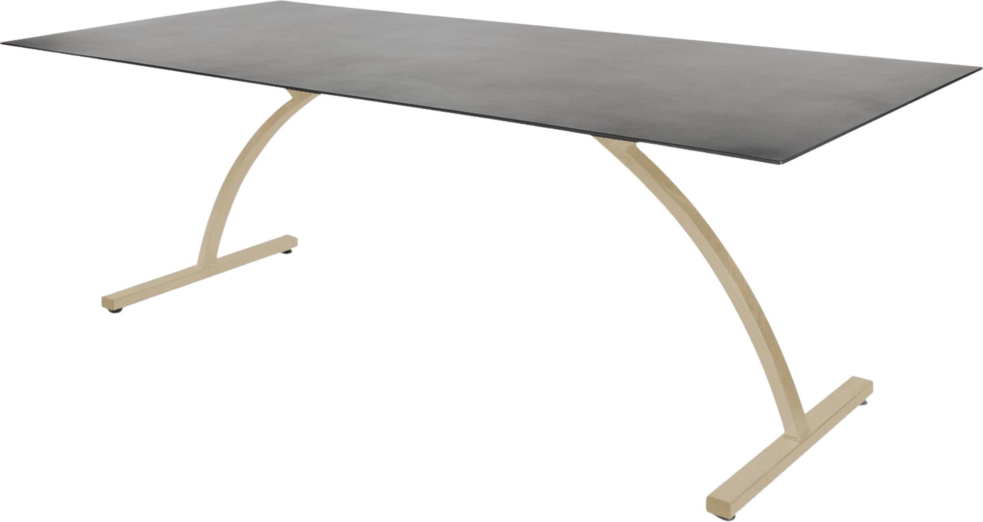 Bernardino Gartentisch aus Glasfaser 220x100 klappbar in Alusilber präsentiert im Onlineshop von KAQTU Design AG. Gartentisch ist von Schaffner