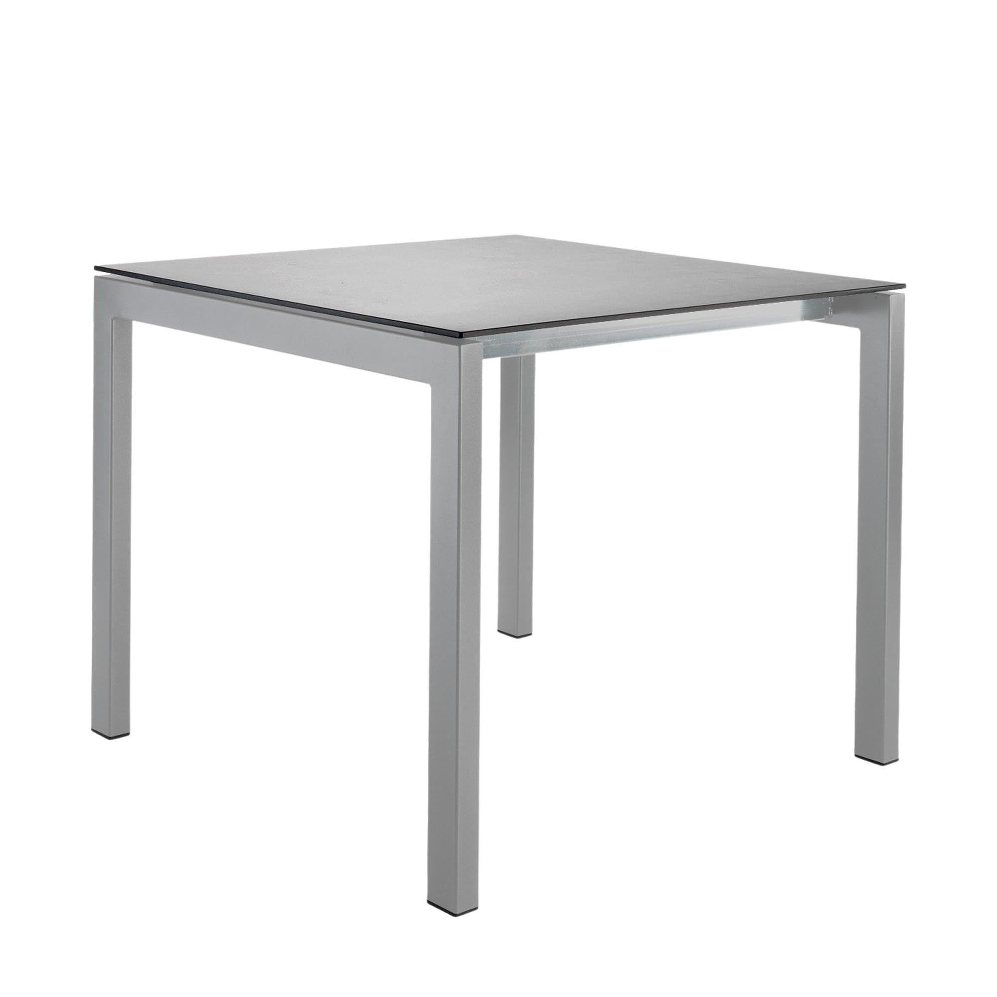 Luzern Glasfaser-Gartentisch Decor 90x90 in Alusilber präsentiert im Onlineshop von KAQTU Design AG. Gartentisch ist von Schaffner