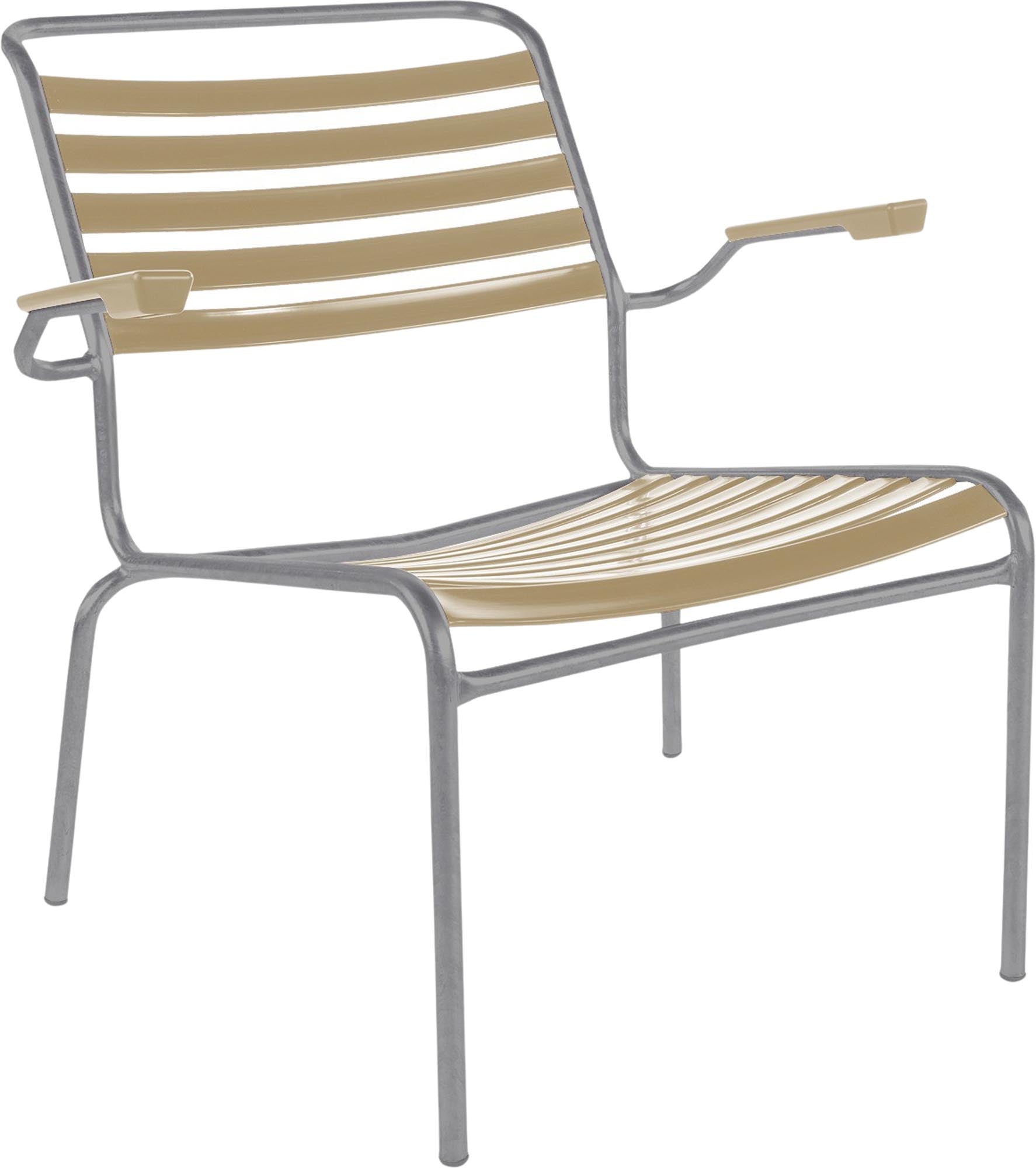 Säntis Lounger: Komfortabler Gartensessel mit Armlehne von Schaffner.