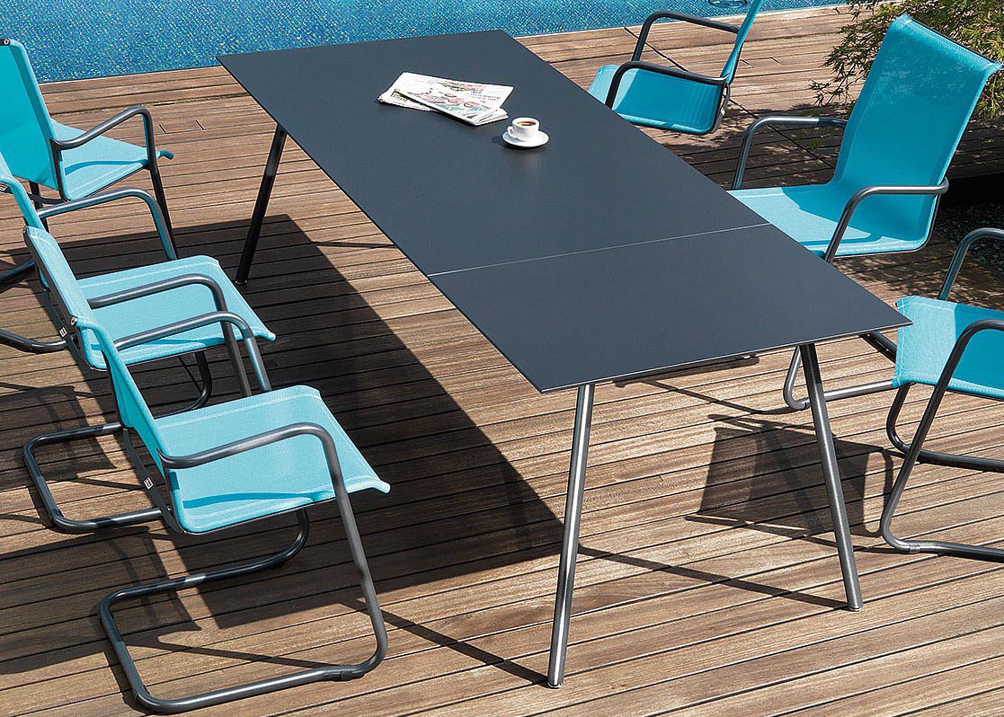 Locarno Textil-Gartenstuhl mit Armlehne Freischwinger in Türkis präsentiert im Onlineshop von KAQTU Design AG. Gartenstuhl mit Armlehnen ist von Schaffner