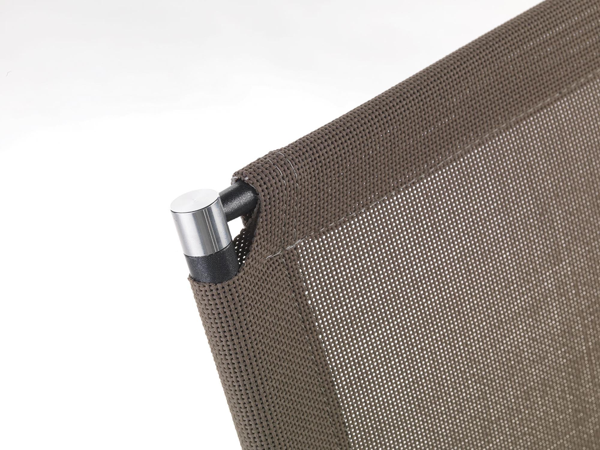 Robuster Matten-Sessel Basel: Perfekt für langlebige Outdoor-Möbel.