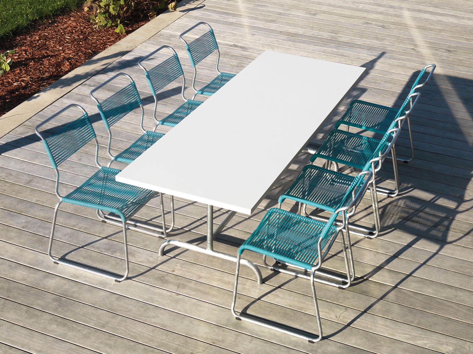 Spaghettistuhl Säntis mit Kufen in Türkis präsentiert im Onlineshop von KAQTU Design AG. Gartenstuhl ist von Schaffner