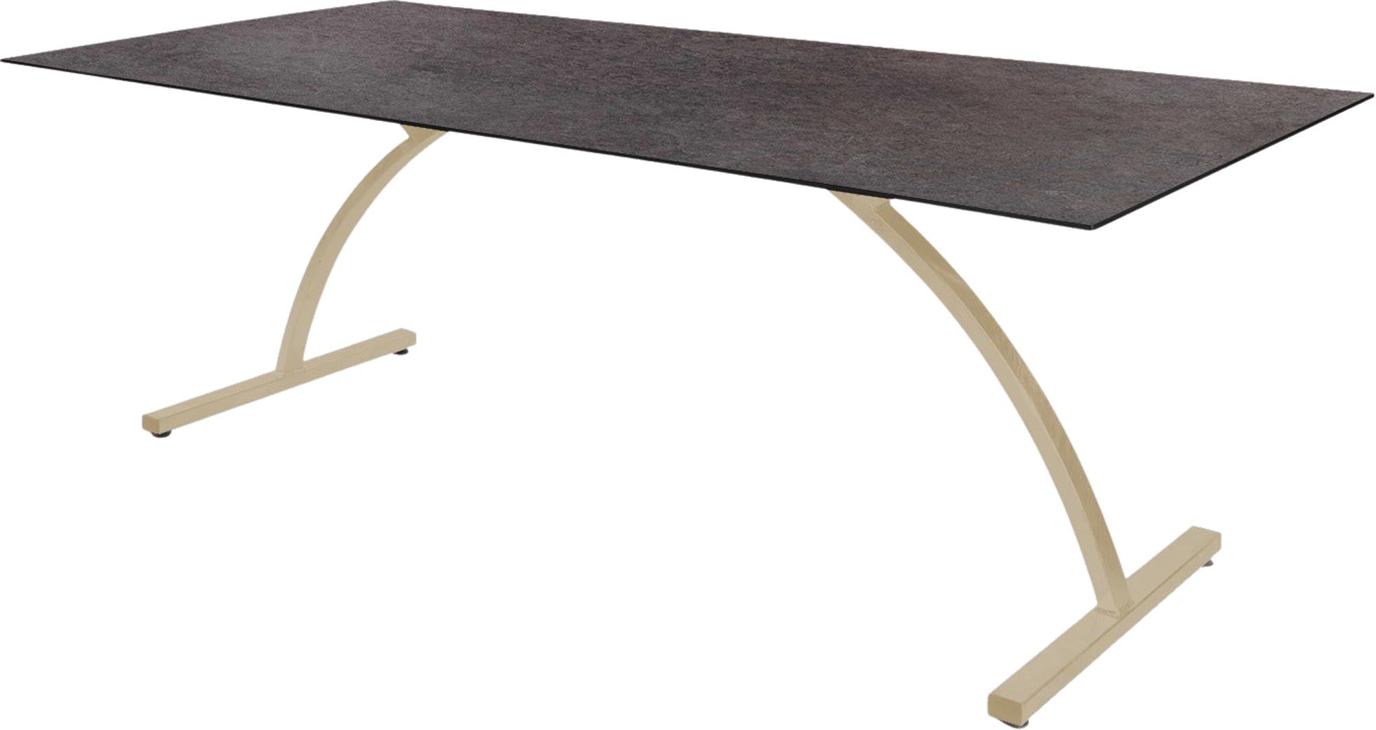 Bernardino Gartentisch aus Glasfaser 220x100 klappbar in Cooperfield präsentiert im Onlineshop von KAQTU Design AG. Gartentisch ist von Schaffner