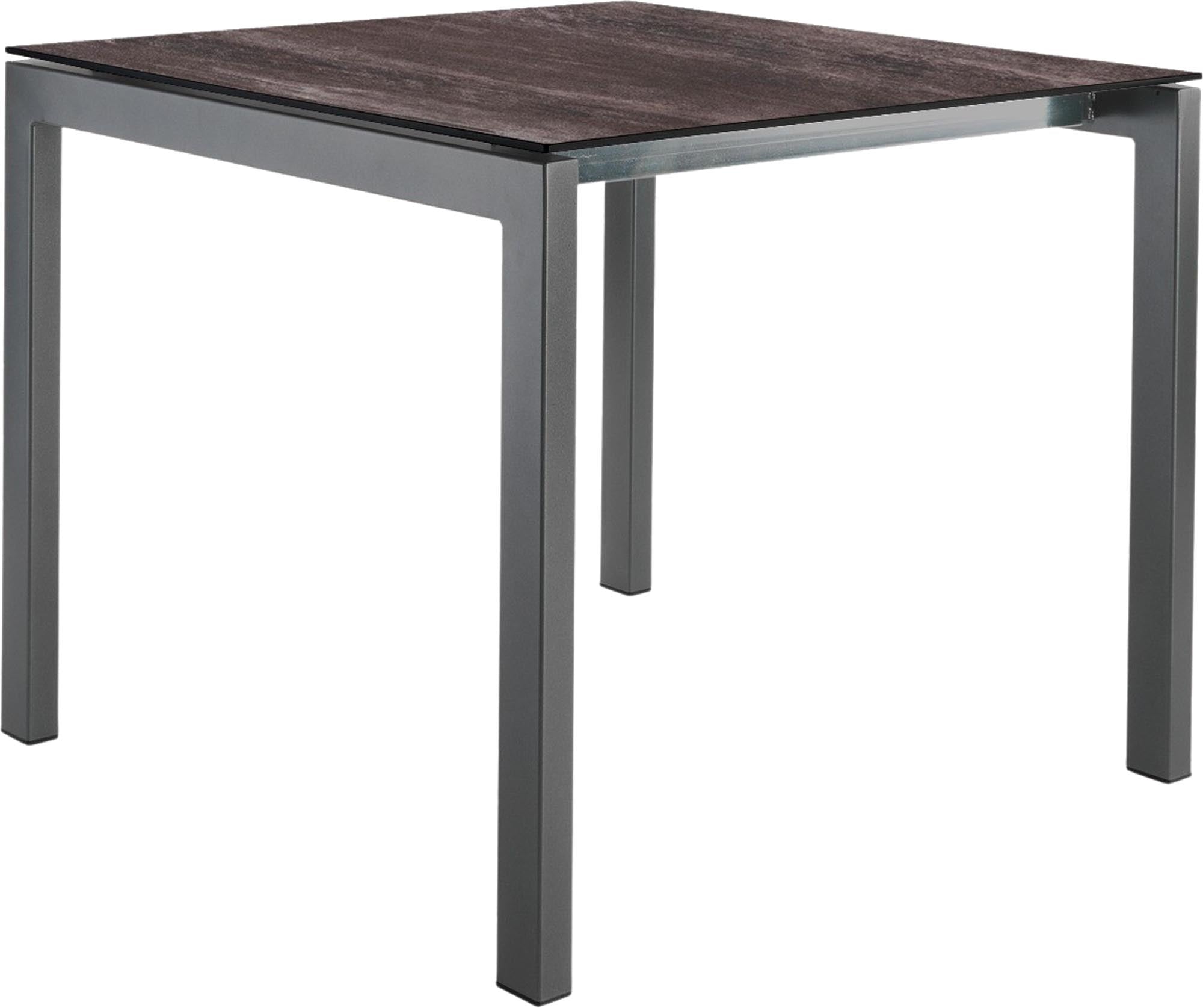 Entdecken Sie den Fiberglastisch Luzern 80 x 80 von Schaffner – stilvoll, wetterfest und ideal für jeden Außenbereich.