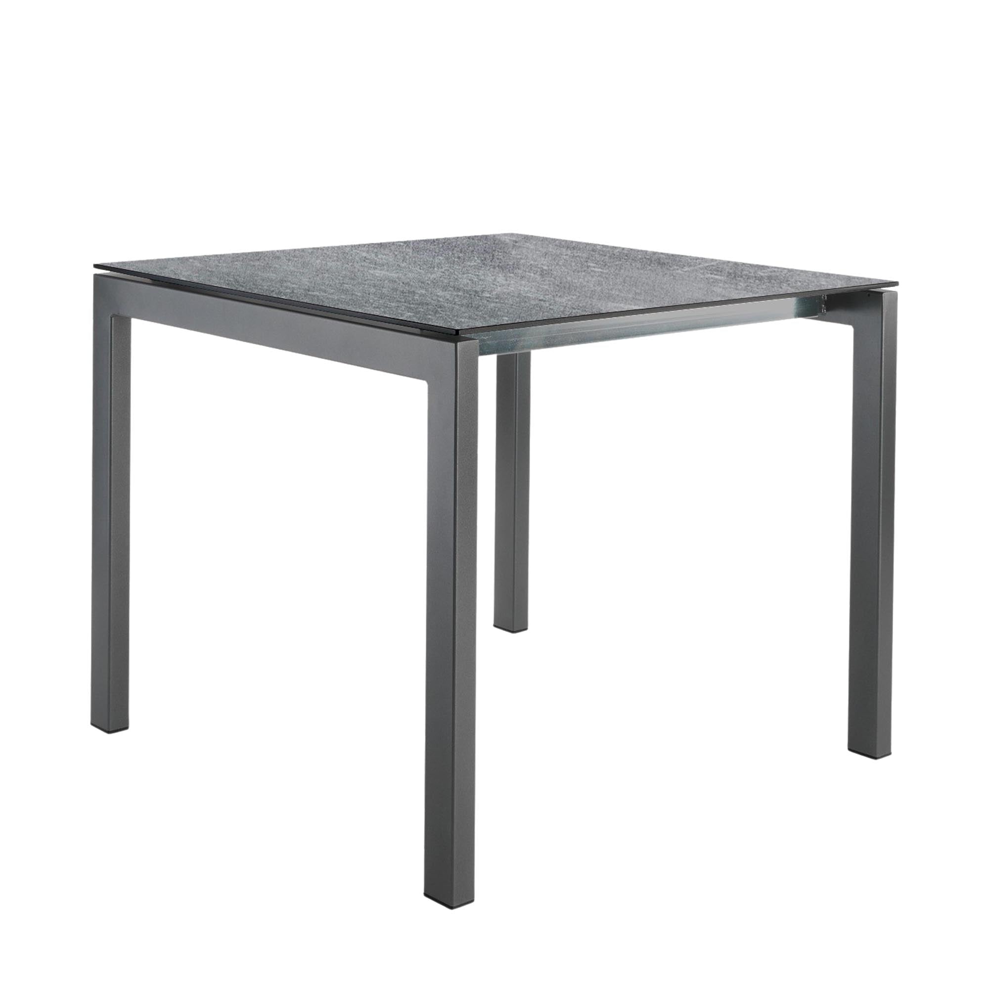 Luzern Glasfaser-Gartentisch Decor 90x90 in Beton präsentiert im Onlineshop von KAQTU Design AG. Gartentisch ist von Schaffner