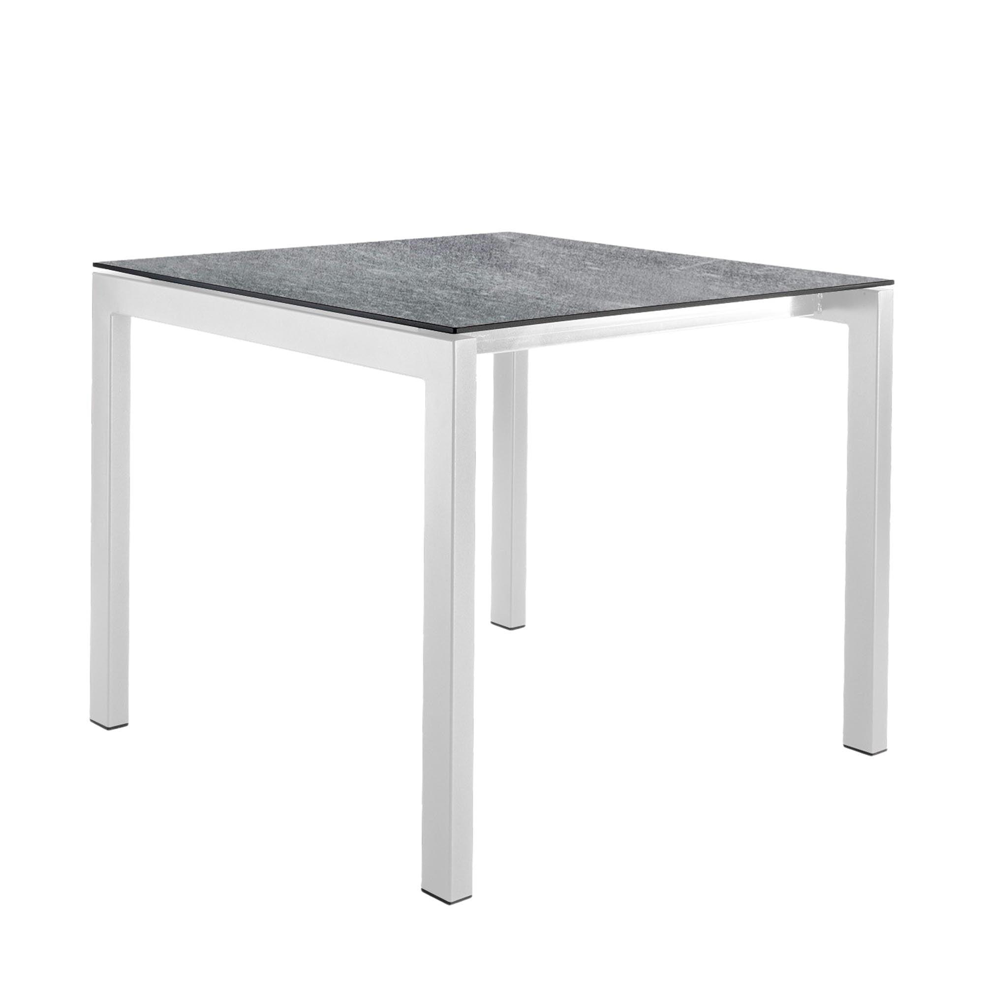 Luzern Glasfaser-Gartentisch Decor 90x90 in Beton präsentiert im Onlineshop von KAQTU Design AG. Gartentisch ist von Schaffner