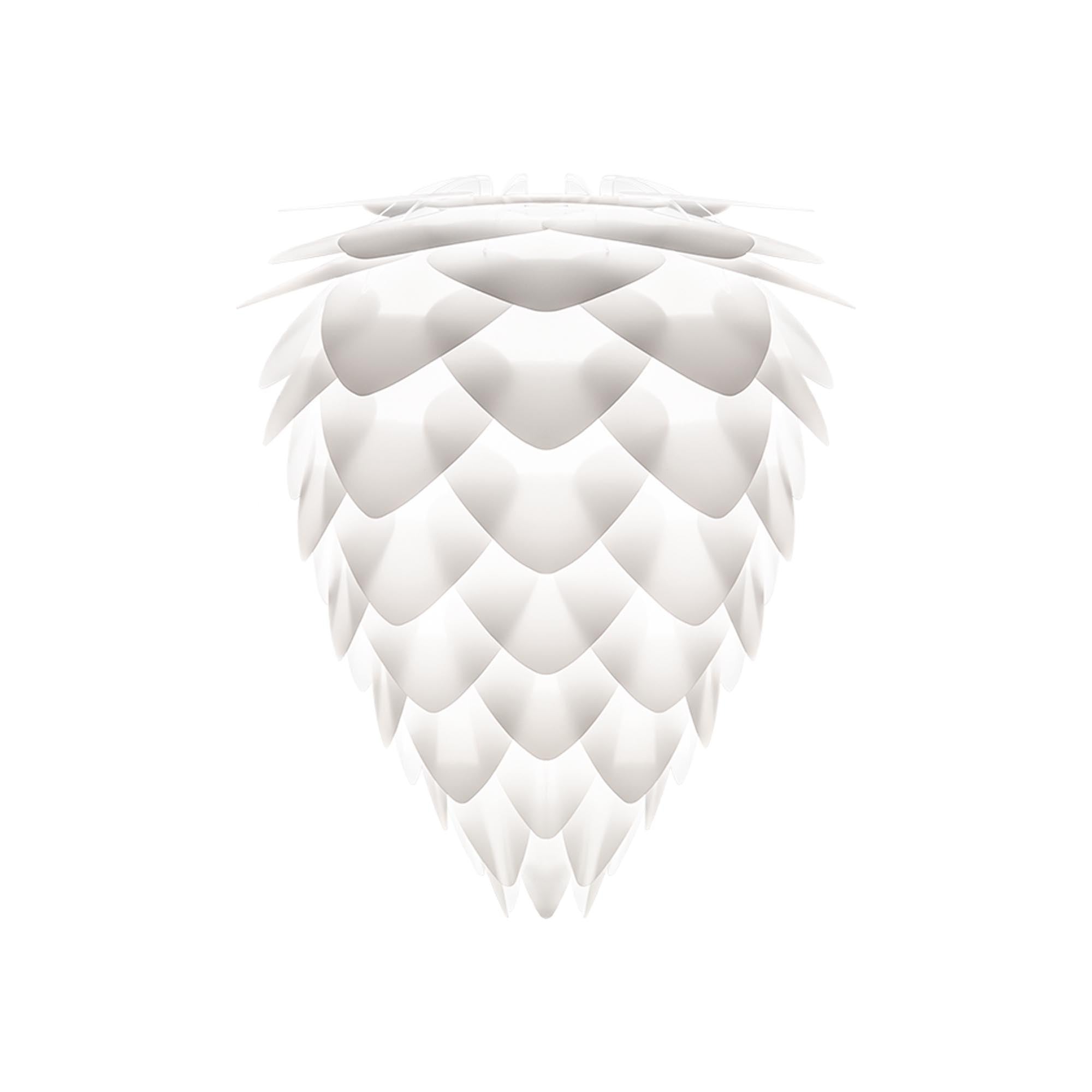 Die Conia mini Pendelleuchte von Umage: Elegantes, natürlich inspiriertes Design, blendfreies Licht, langlebige Materialien.