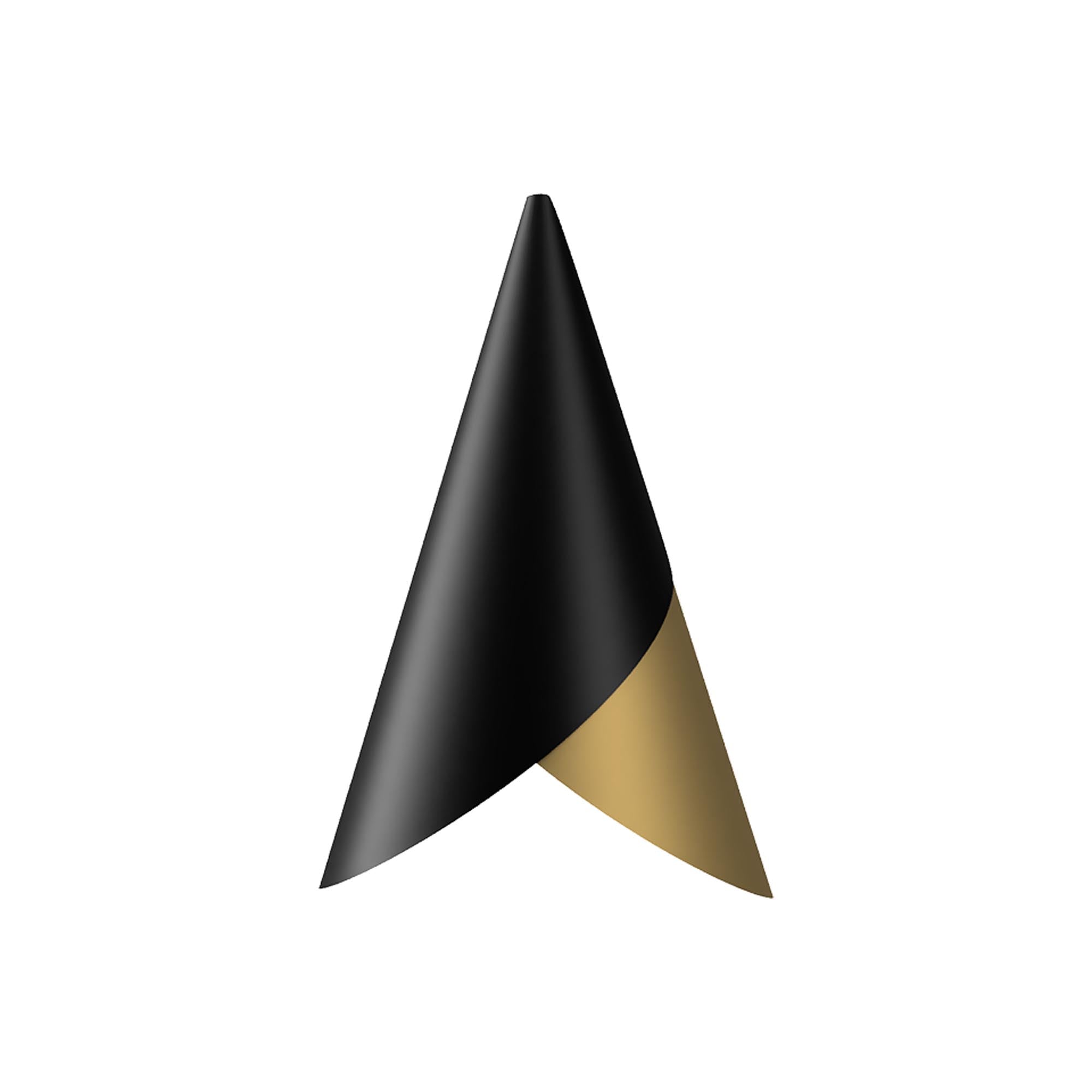 Entdecken Sie den Cornet Lampenschirm von Umage: Flexibles, skandinavisches Design für individuelle Beleuchtung in Ihrem Zuhause.