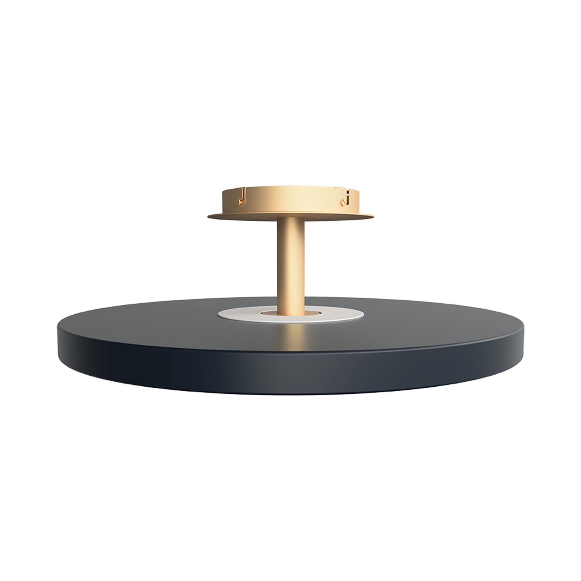 Asteria UP: Schlanke Deckenleuchte für moderne Wohnambiente.