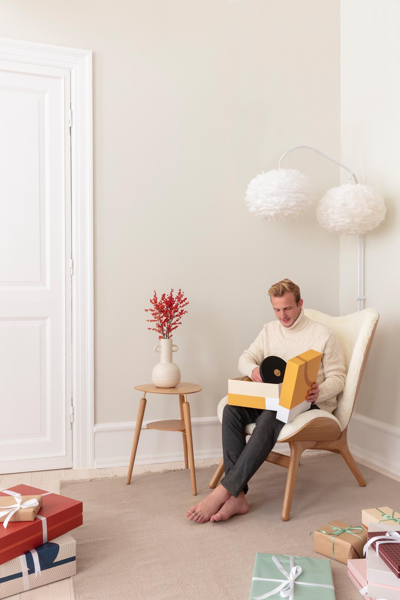 Eleganter Umage Sessel: Skandinavische Raffinesse für Ihr Zuhause.