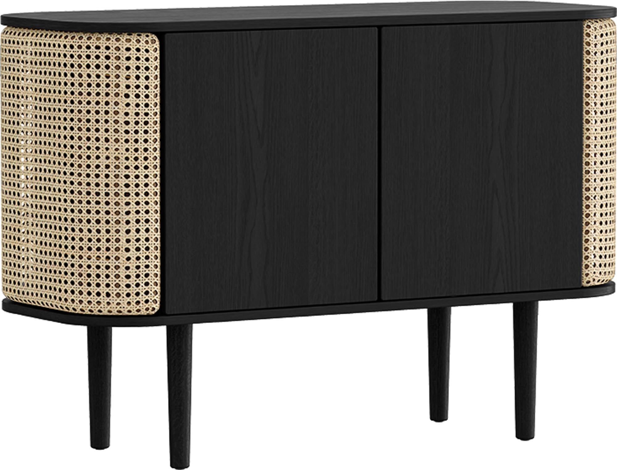 Elegantes Umage Sideboard mit 2 Türen für stilvolle Wohnräume.