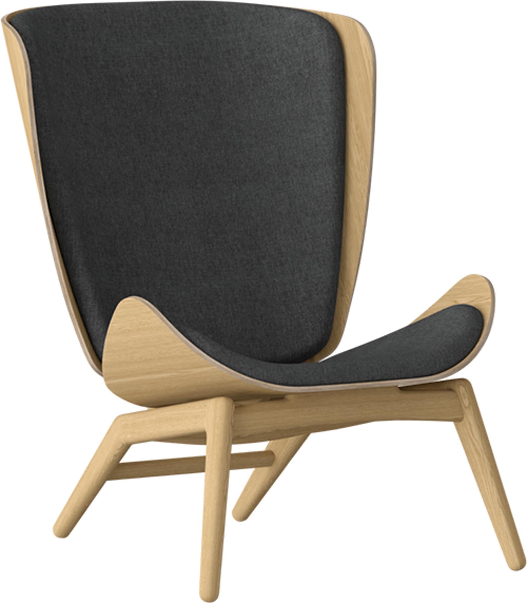 Eleganter Reader Sessel von Umage: Skandinavisches Design, hochwertiges Leder, Eichenholz, ideal zum Entspannen und Lesen.