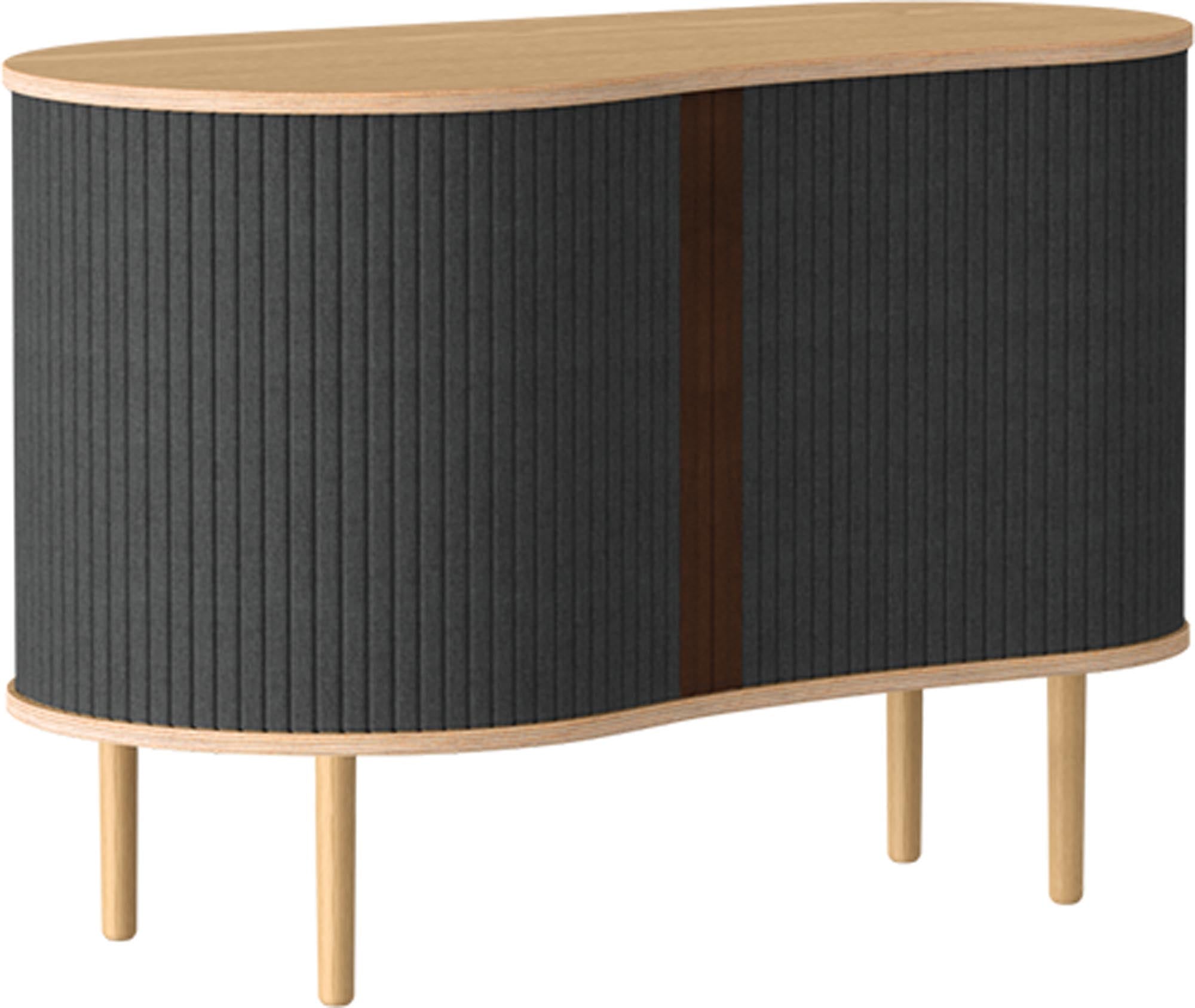Stilvolles Umage Sideboard aus Eiche mit cleverem Stauraumdesign.