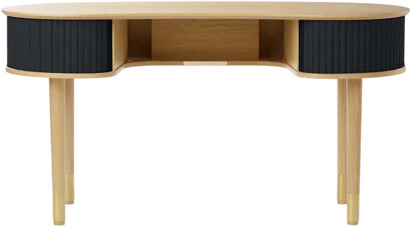 Stilvoller Umage Schreibtisch: Funktionalität trifft auf skandinavische Eleganz.