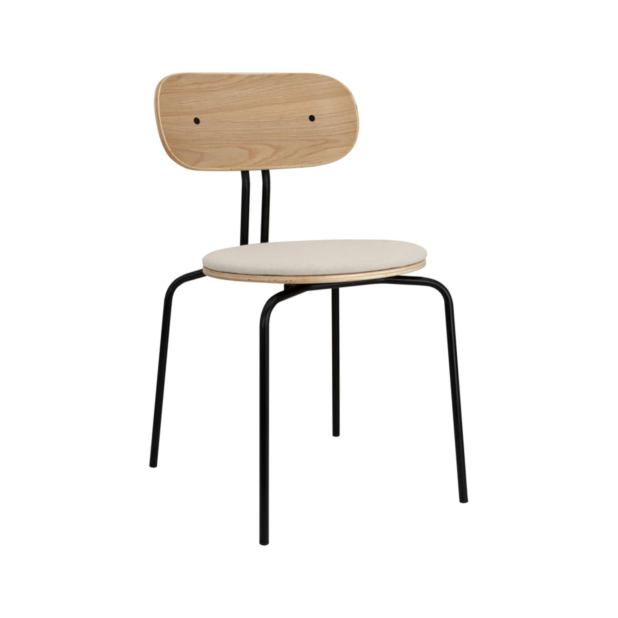 Gepolsterter Curious Stuhl von Umage: Komfort trifft auf Stil.