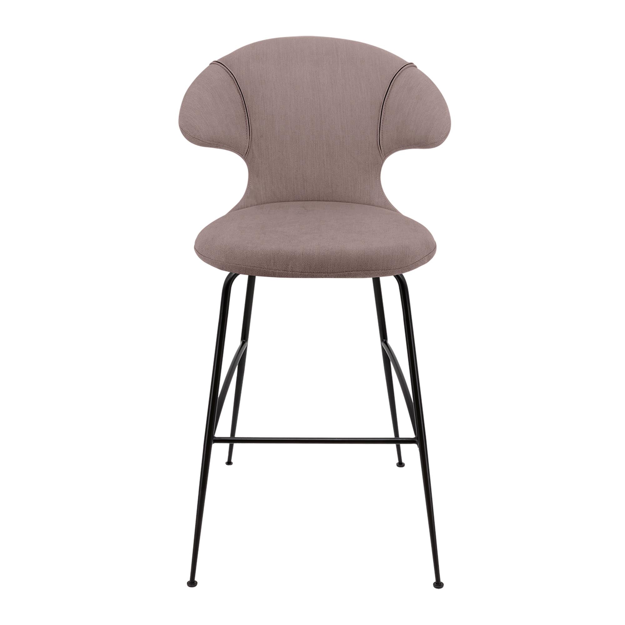 Entdecken Sie den Time Flies Barstuhl von Umage – stilvolles Design, hochwertige Materialien und unvergleichlicher Komfort für Ihr Zuhause.