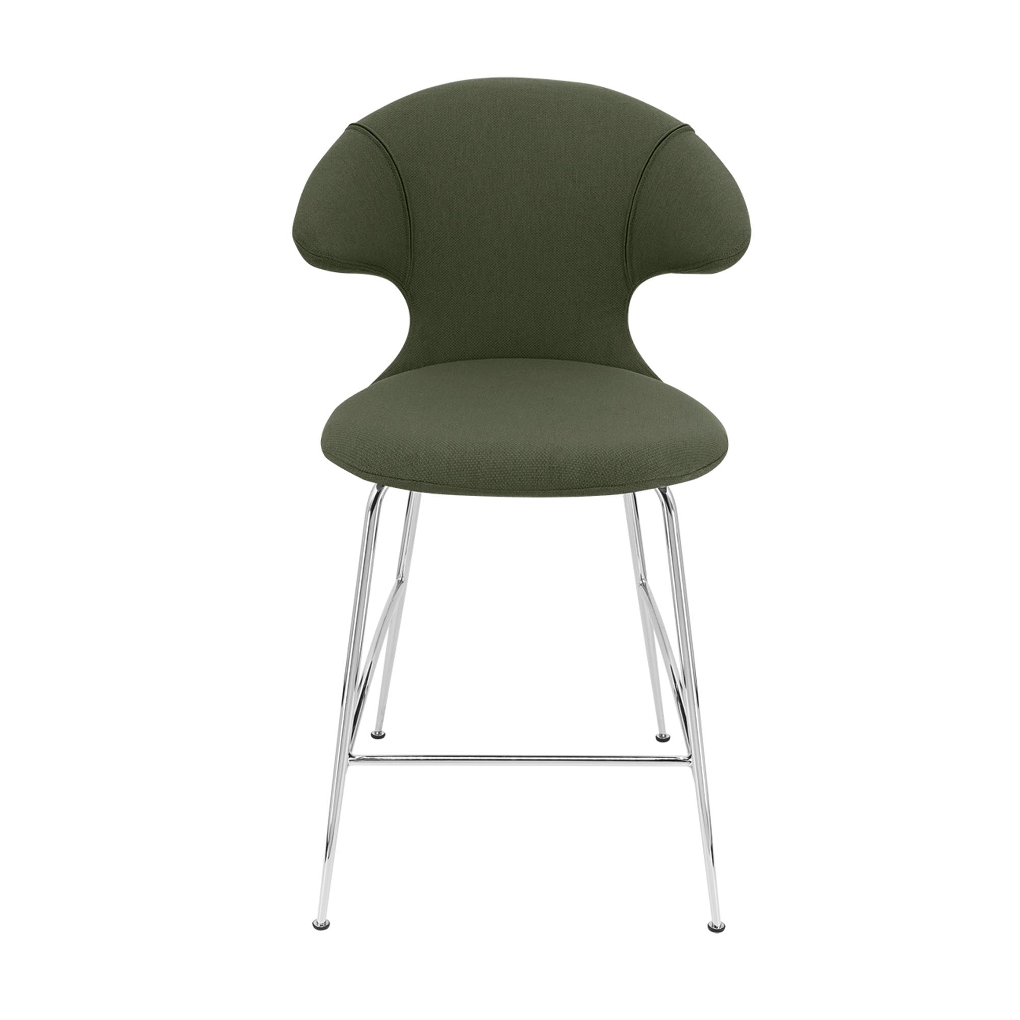 Entdecken Sie den Time Flies Counter Stuhl von Umage – eine bequeme und stilvolle Sitzgelegenheit für anregende Gespräche und kreative Räume.