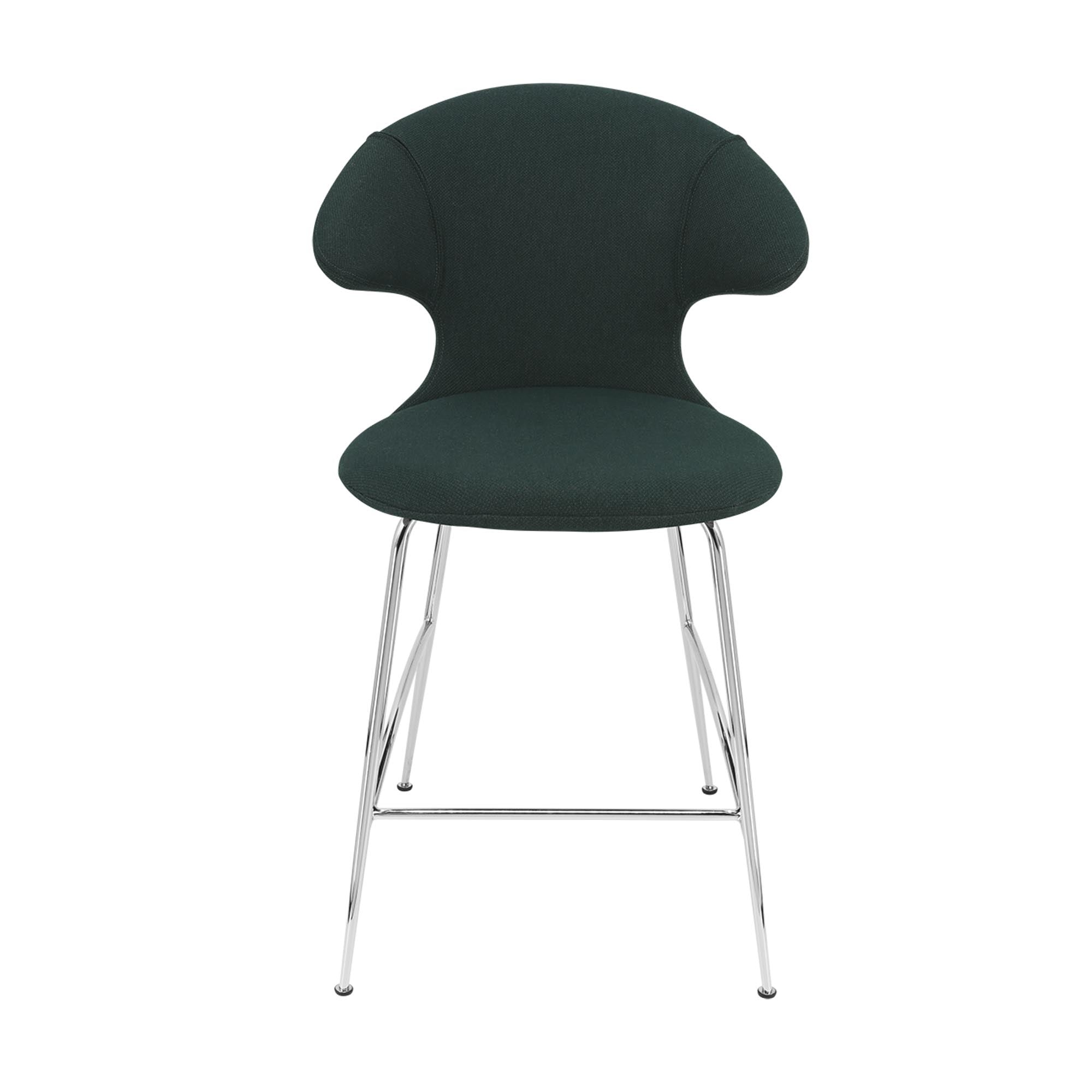 Entdecken Sie den Time Flies Counter Stuhl von Umage – eine bequeme und stilvolle Sitzgelegenheit für anregende Gespräche und kreative Räume.