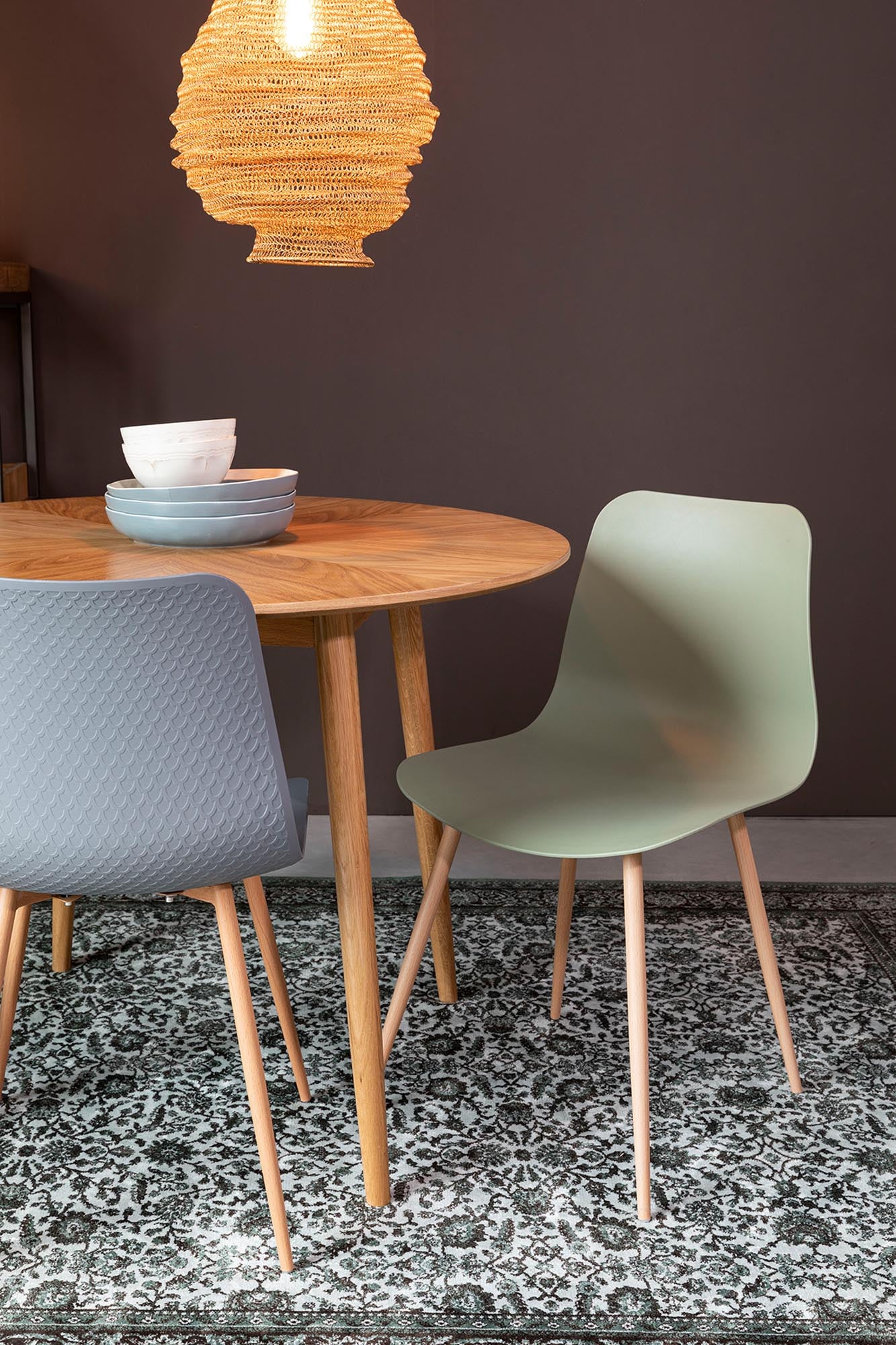 Stuhl LEON von White Label Living: Moderner Komfort und stilvolles Design für Esszimmer, Büro und Wohnbereich. Perfekt für jedes Zuhause!