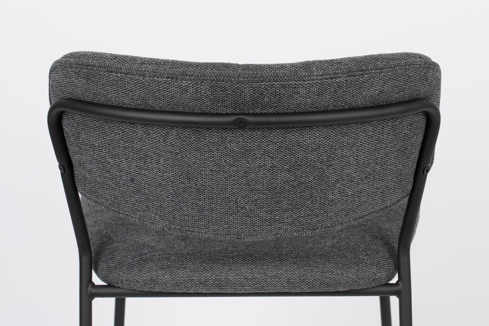 Der Barstuhl Jolien gepolstert verbindet eleganten Stil mit optimalem Sitzkomfort. Perfekt für gesellige Abende, langlebig und in individuellen Farben erhältlich.