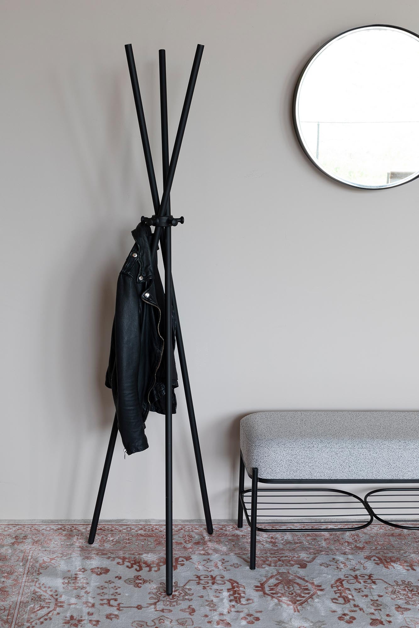 Stilvolle Bank MILOU von White Label Living für modernes Wohnen.