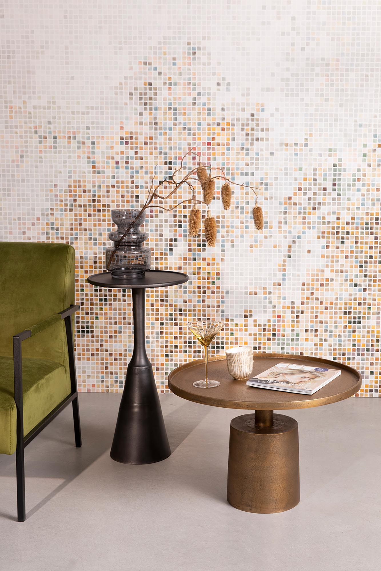 Beistelltisch Noah von White Label Living: Ein modernes, vielseitiges Möbelstück für jeden Raum, ideal für Dekoration und praktische Nutzung.