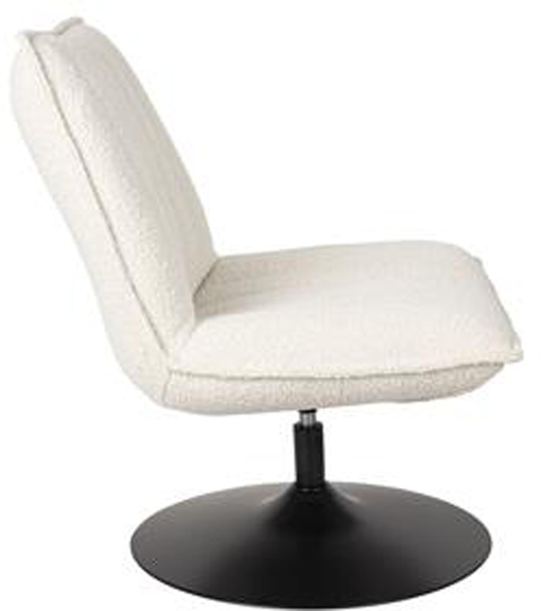 Entspannen Sie stilvoll im Loungesessel JAX von White Label Living – ein elegantes Design mit hervorragendem Sitzkomfort.