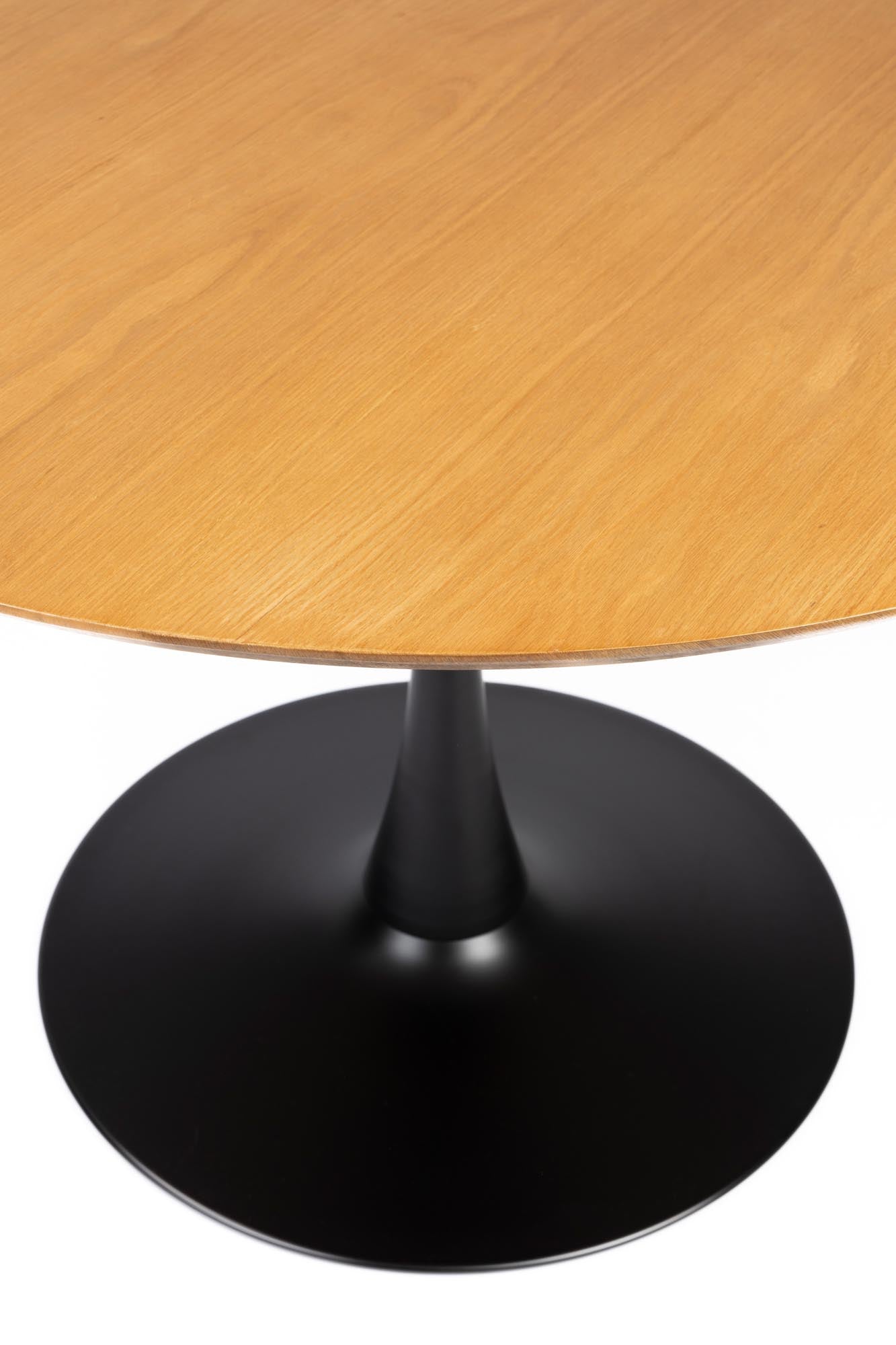 Erleben Sie den Esstisch Raku von White Label Living: stilvolles Design, langlebige Materialien und ideal für gesellige Momente im Esszimmer.