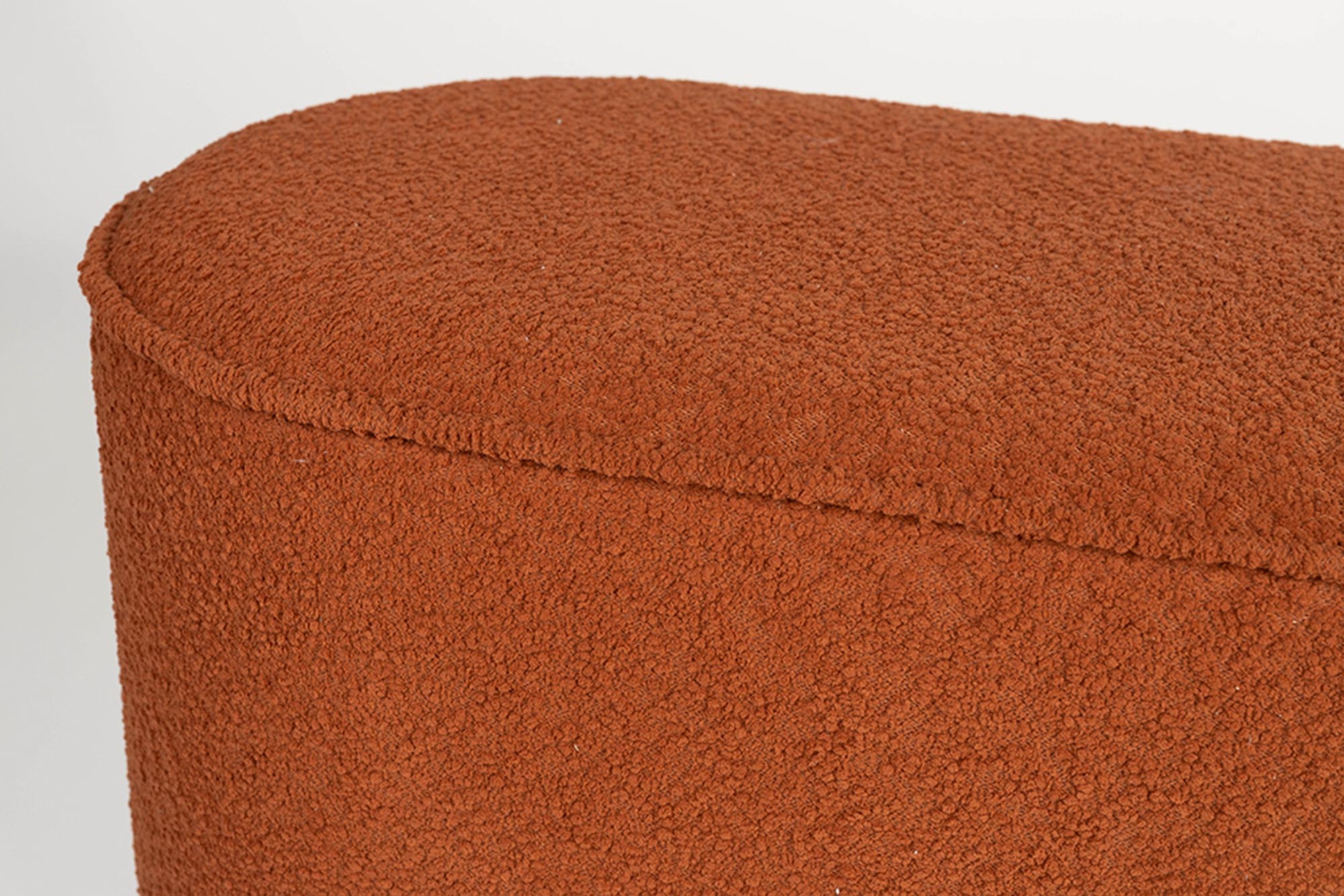 Robuste Bank Marcos aus Kiefernholz für ein stilvolles Zuhause.