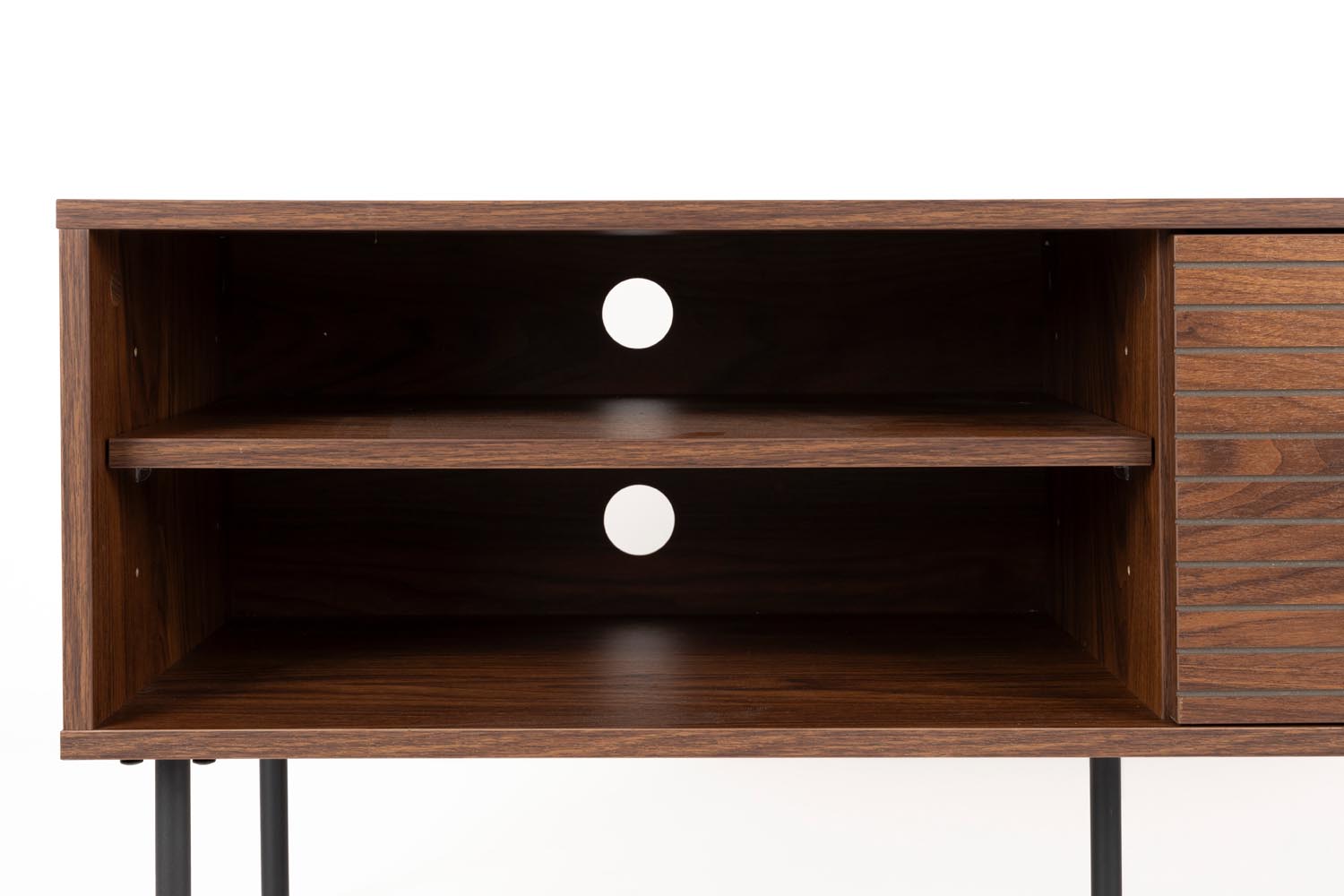Stilvolles Sideboard mit Streifen, ideal für moderne Wohnräume.