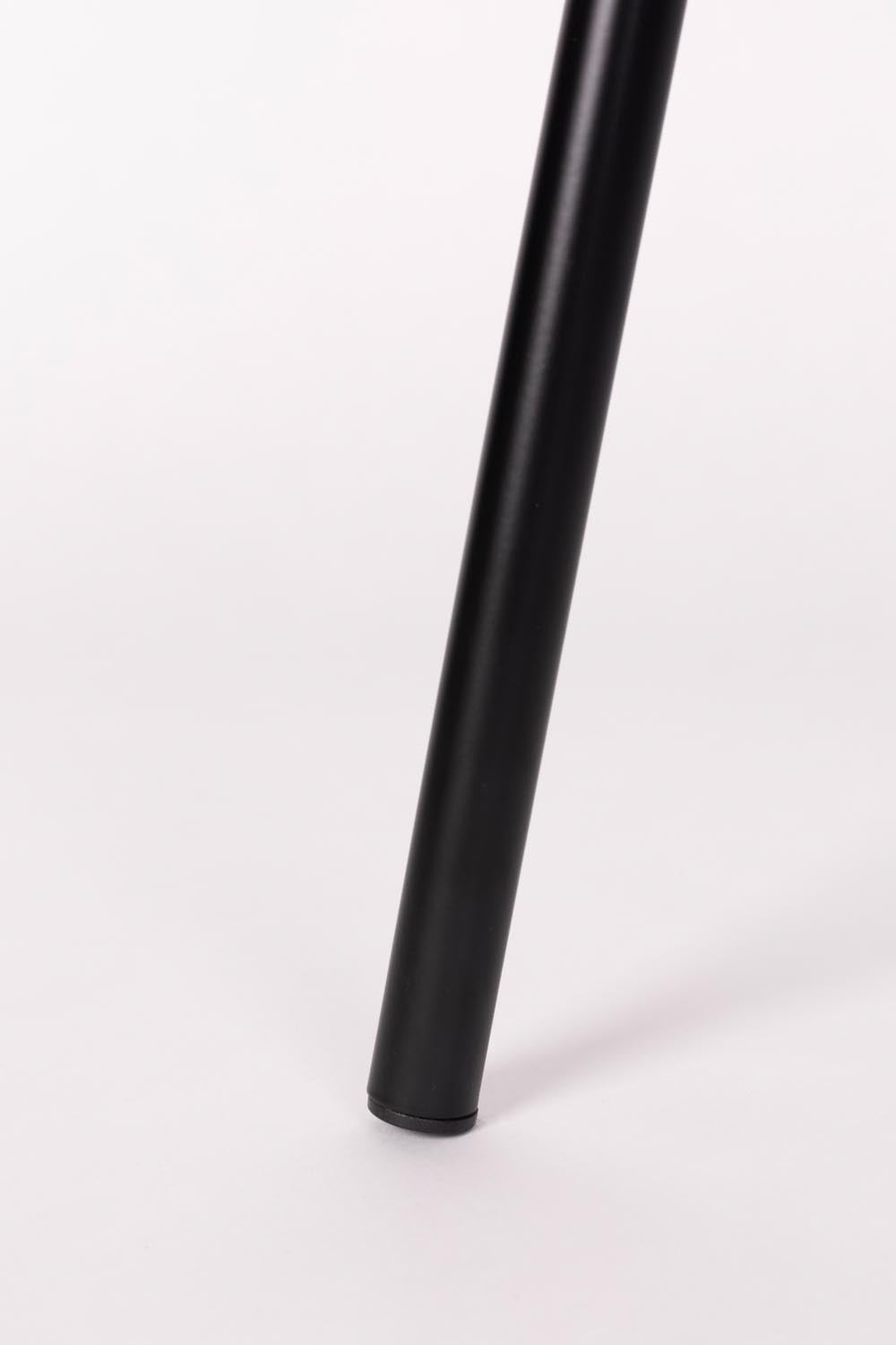 Tjarda Stuhl Braun: Zeitloser Chic und Komfort von White Label Living.