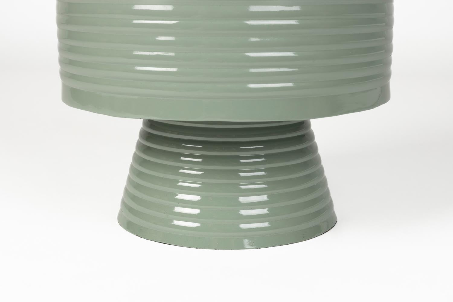 Moderner grüner Sven Beistelltisch von White Label Living.