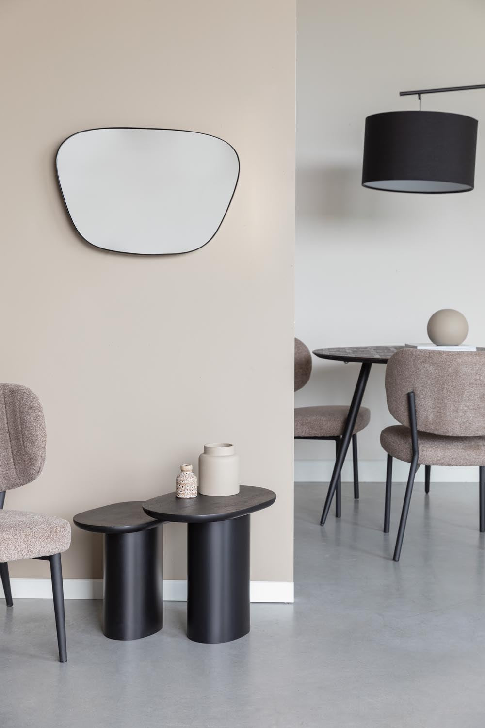 Elegantes Bela Beistelltisch-Set: Modernes Design für Ihr Zuhause.