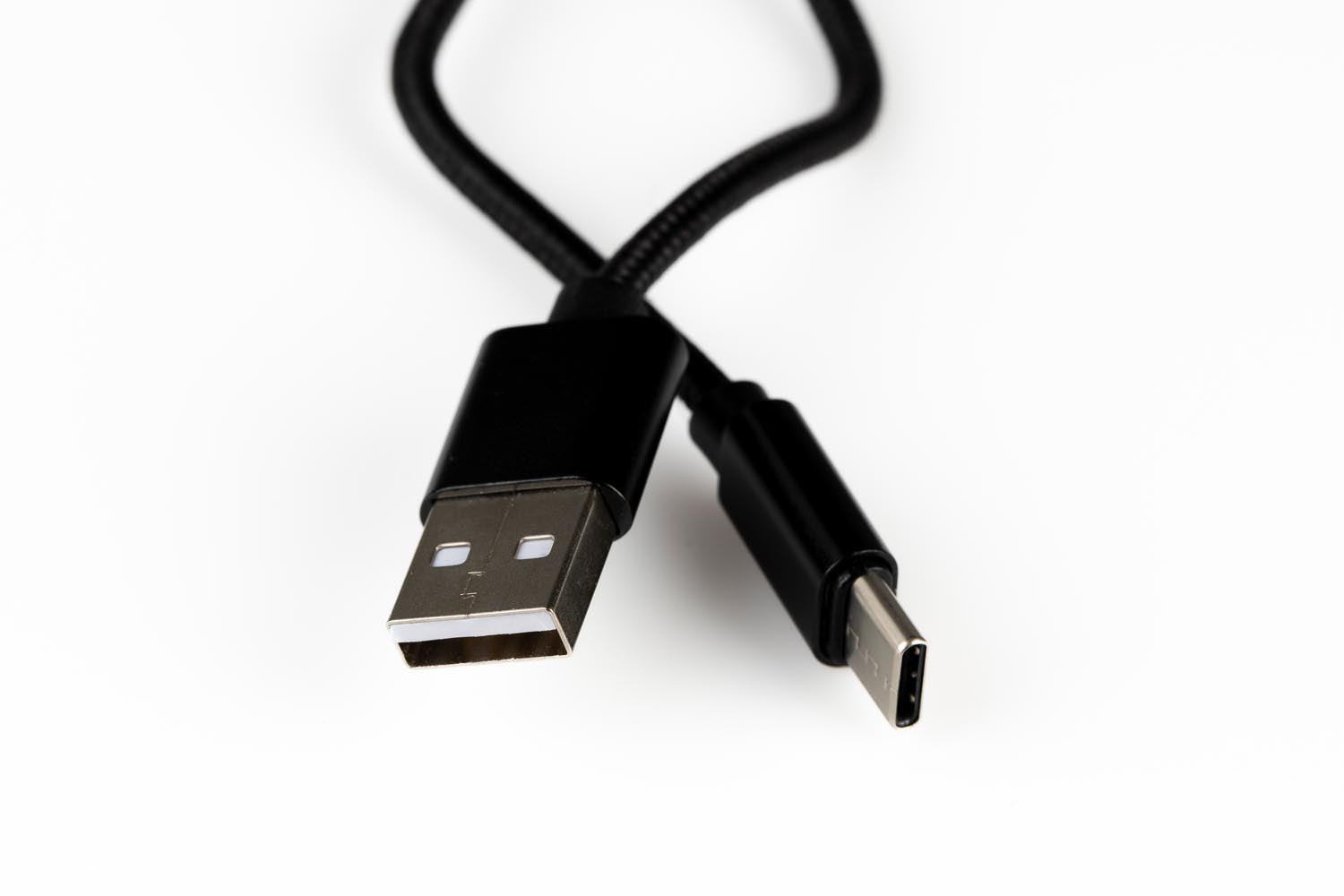 Stilvolle Tischlampe Hub Beige von White Label Living: Ideal für Büro und Wohnzimmer, schafft eine einladende Atmosphäre mit modernem Design.