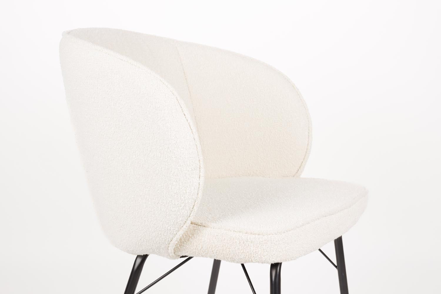 Eleganter Stuhl Joa Weiss von White Label Living für zeitlose Eleganz.