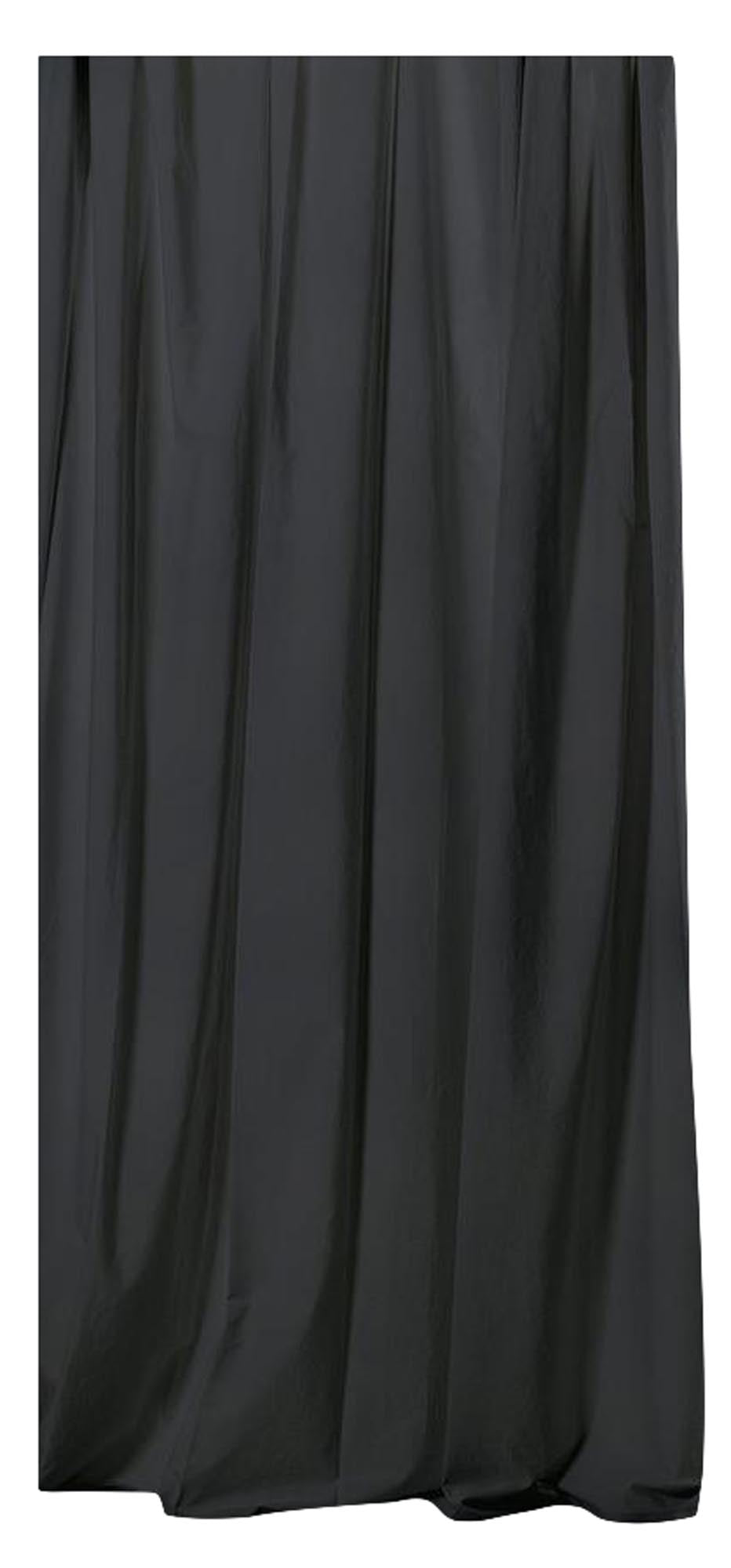 Eleganter grauer Vorhang aus hochwertiger ägyptischer Baumwolle, handgefertigt in Italien. Ideal für stilvolle Fensterdekoration und optimalen Lichtschutz.