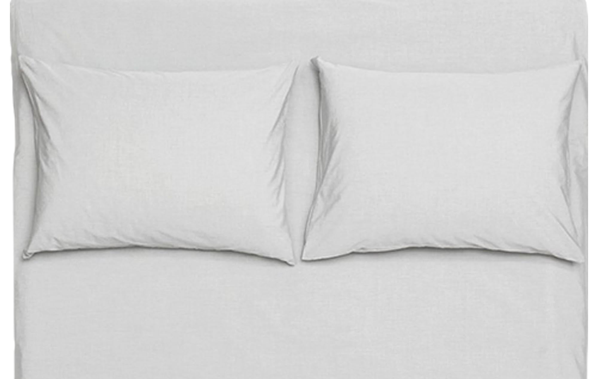 ZigZagZurich: Eleganter Vintage-Kissenbezug für zeitlose Gemütlichkeit.