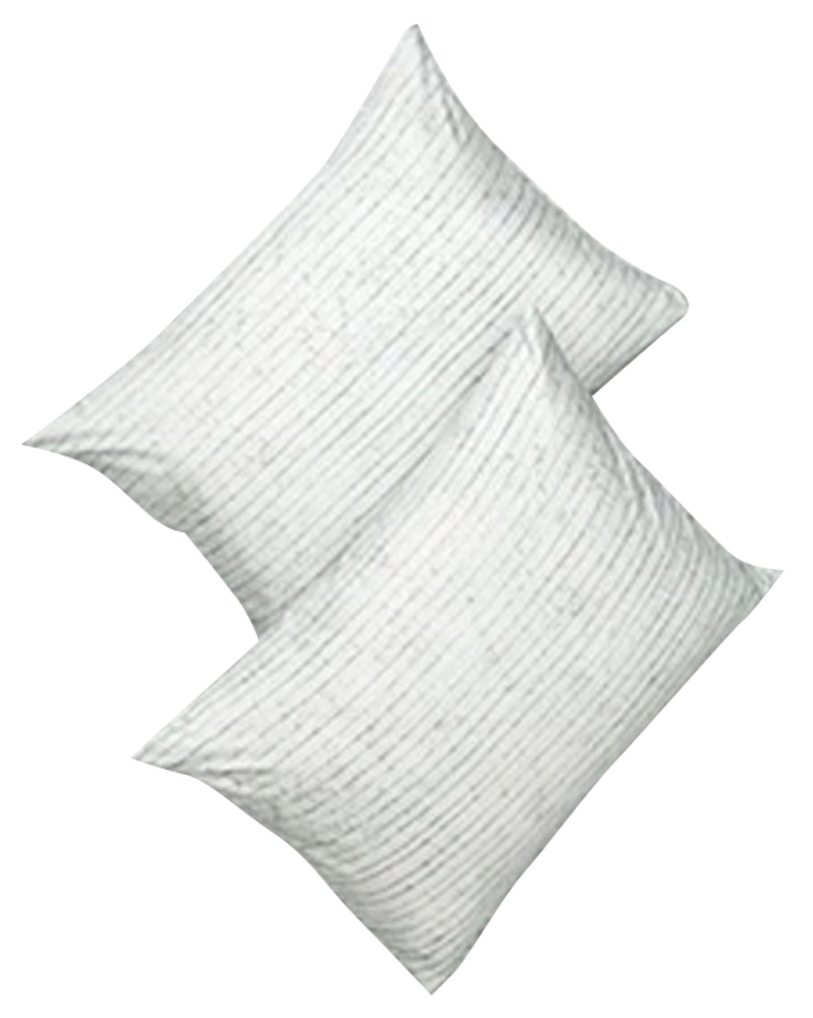 Eleganter Kissenbezug Wax Line von ZigZagZurich für stilvolle Räume.