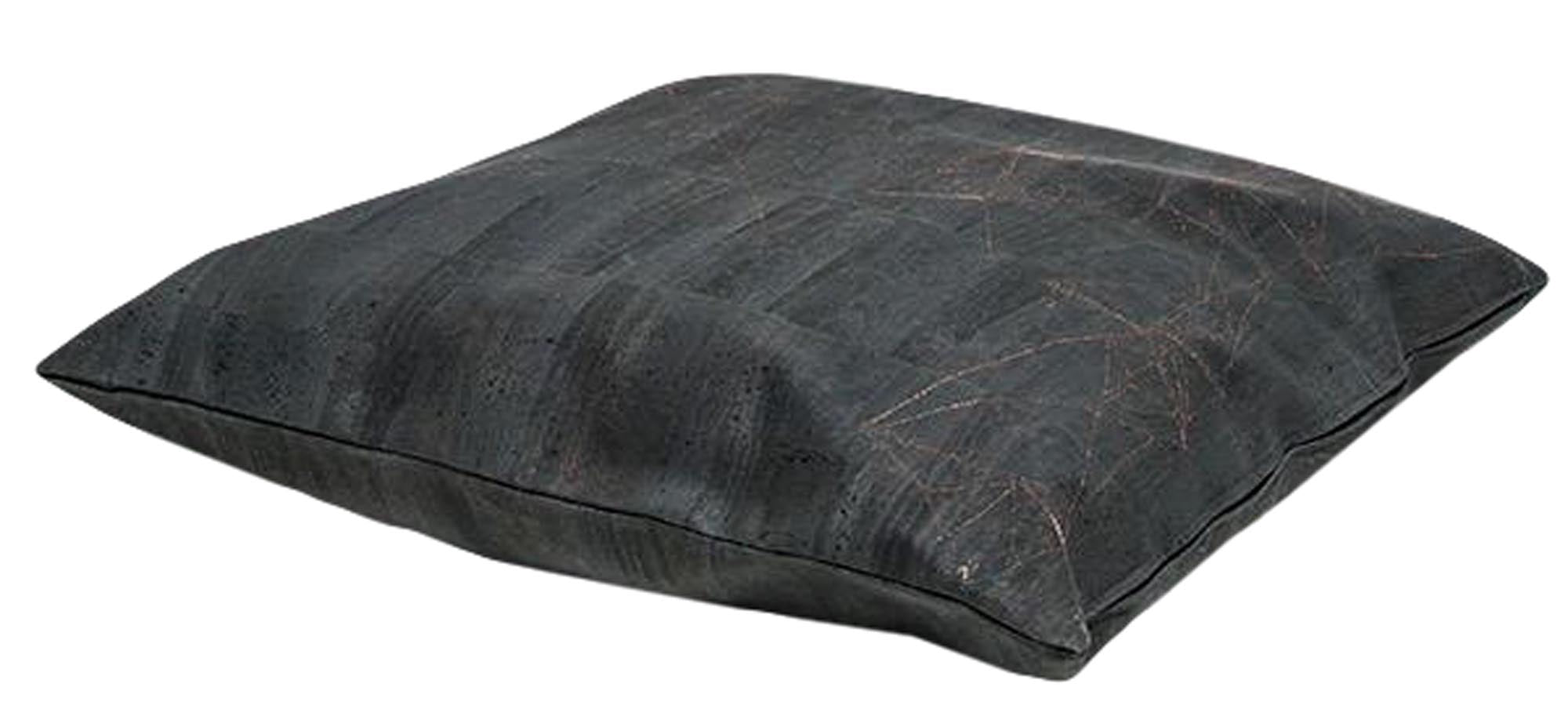 Eleganter Kork-Kissenbezug von ZigZagZurich, kunstvoll handverziert.