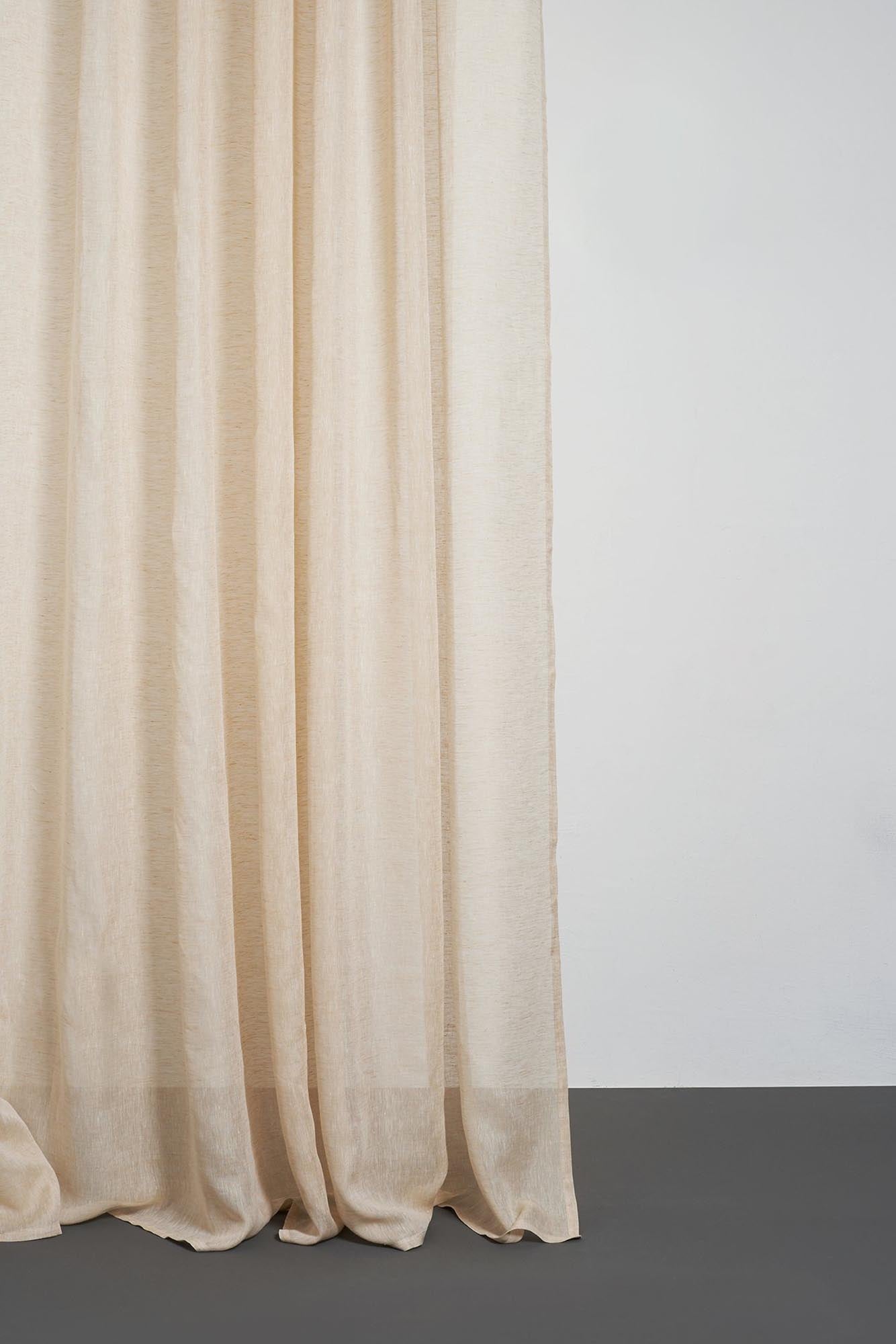 Eleganter Leinenvorhang von ZigZagZurich, nachhaltig und stilvoll.