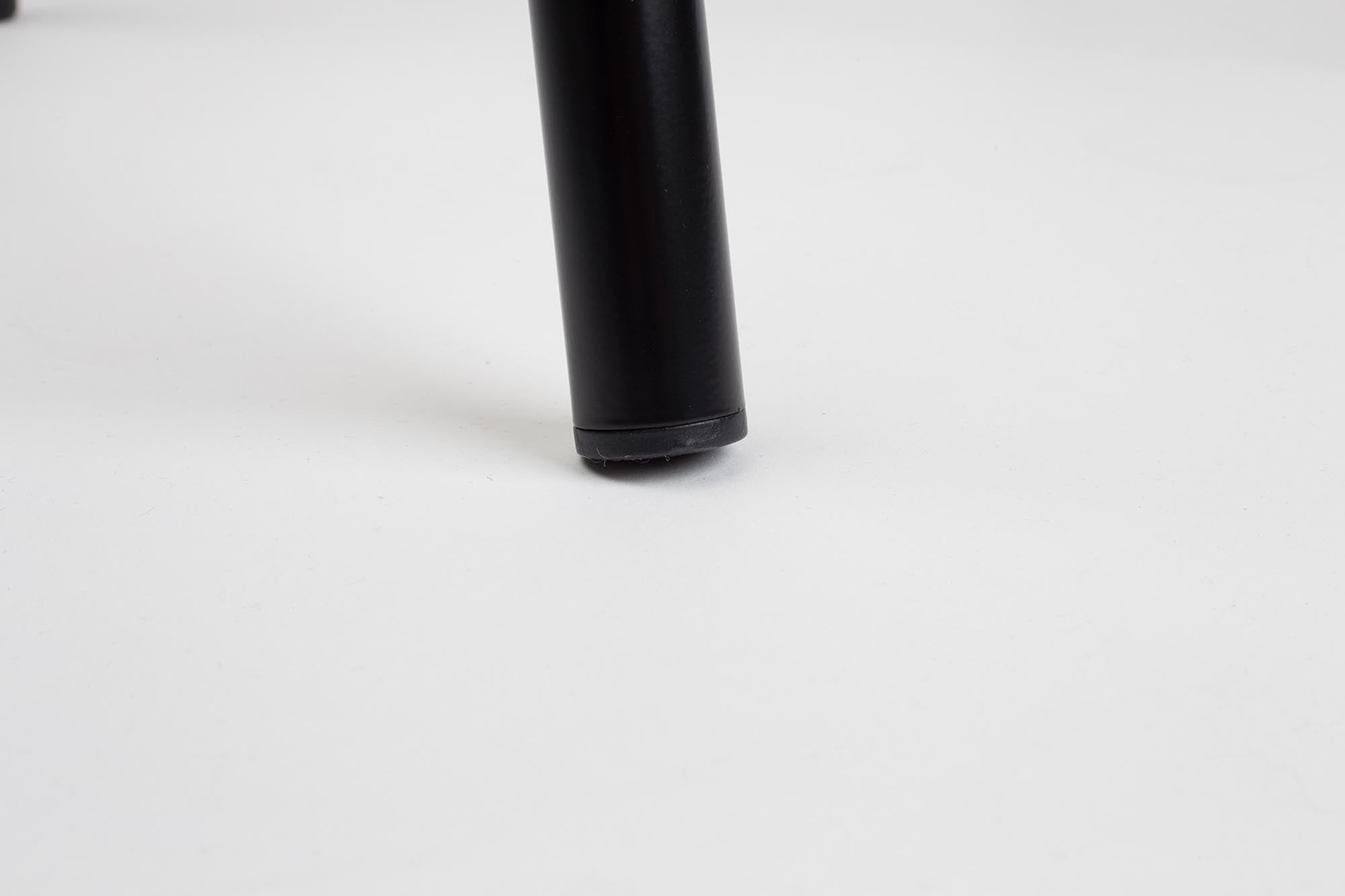 Der Stuhl Back to School HPL von Zuiver vereint modernes Design und Komfort für Schüler, ideal für lange Lernstunden.