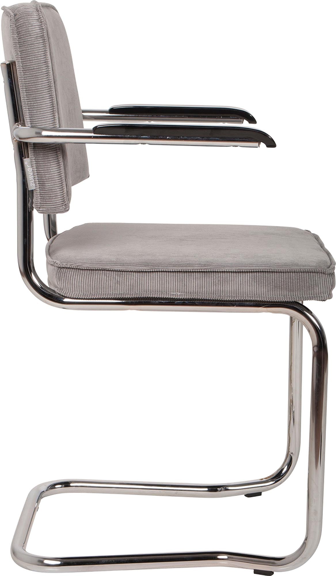 Entdecken Sie den Armlehnstuhl Ridge von Zuiver – modernes Design, optimaler Komfort und vielseitige Einsatzmöglichkeiten für jeden Raum.