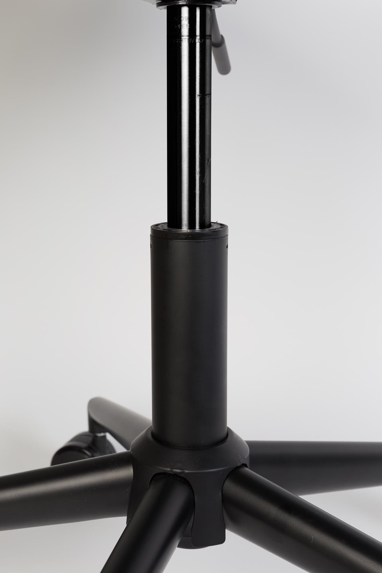 Entdecke den Zuiver OMG Bürostuhl: Elegante Optik, hervorragende Ergonomie und individuelle Anpassungen für dein perfektes Büro.