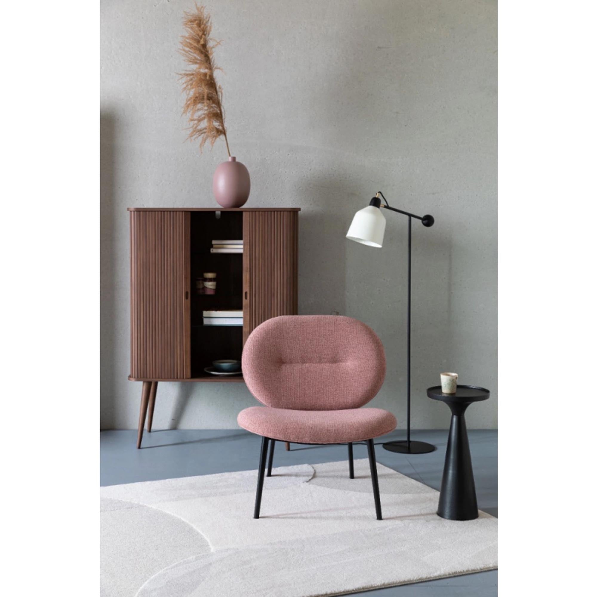 Entdecken Sie den stilvollen Beistelltisch Floss von Zuiver – perfekt für Getränke, Snacks und Dekoration in jedem Raum.