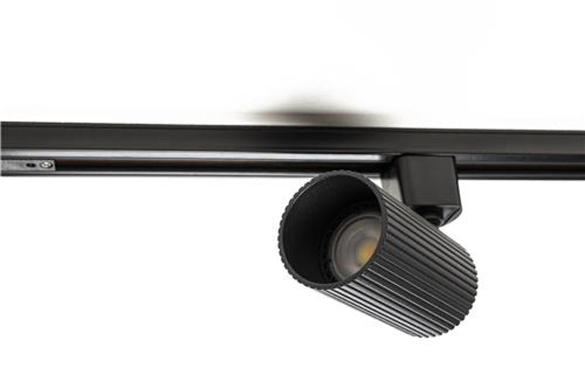 Spotlight Track Buzz in Schwarz präsentiert im Onlineshop von KAQTU Design AG. Deckenleuchte ist von Zuiver