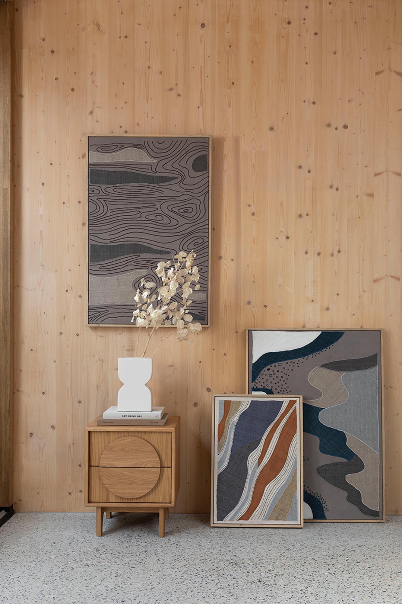 "Wall Art Move" von Zuiver: Modernes Design trifft auf Mangoholz und MDF. Ein Blickfang für Wohnzimmer, Schlafzimmer oder Flur.
