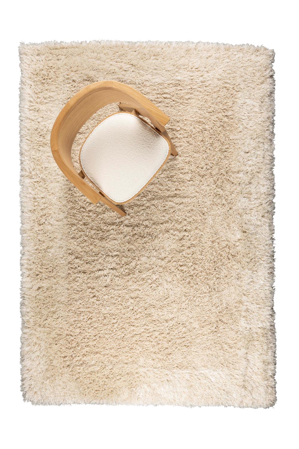 Curly Teppich 160x230 von Zuiver: Komfort und Design vereint.