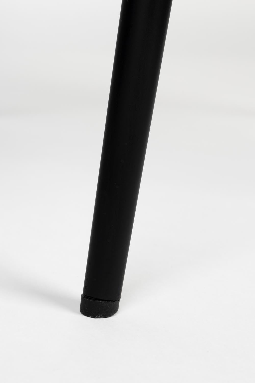 Entdecken Sie den Cozy Stuhl von Zuiver: Stilvolles Design, ergonomischer Komfort und vielseitige Einsatzmöglichkeiten für Ihr Zuhause.