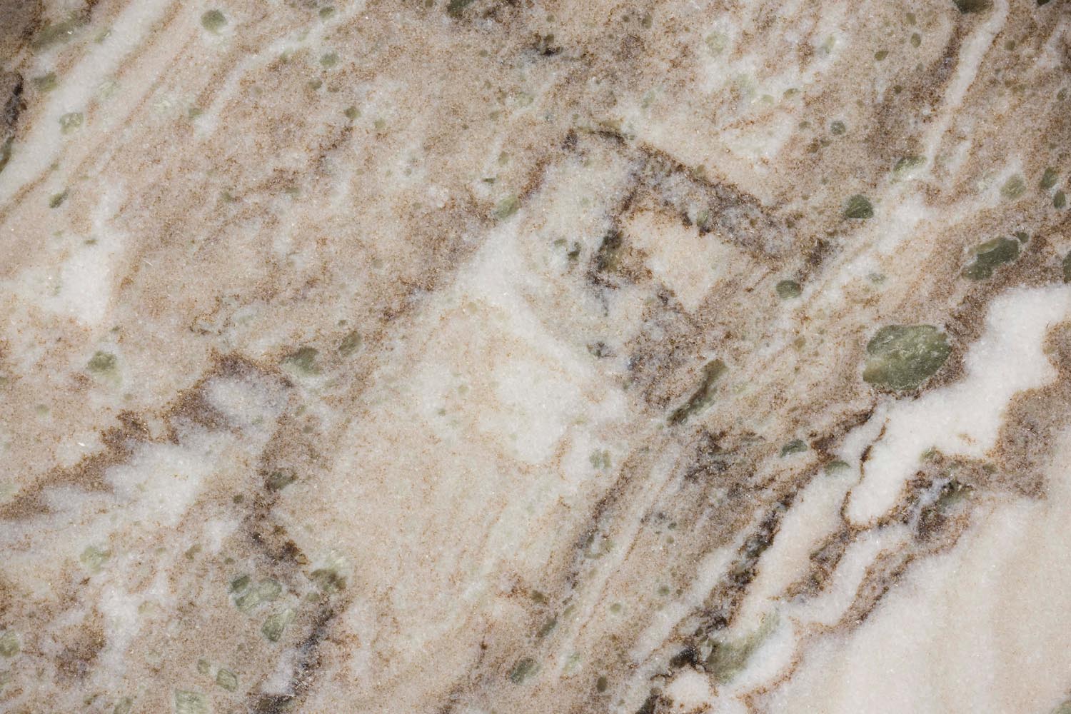 Stilvoller Zuiver Beistelltisch mit Marmor und schlankem Metallrahmen.